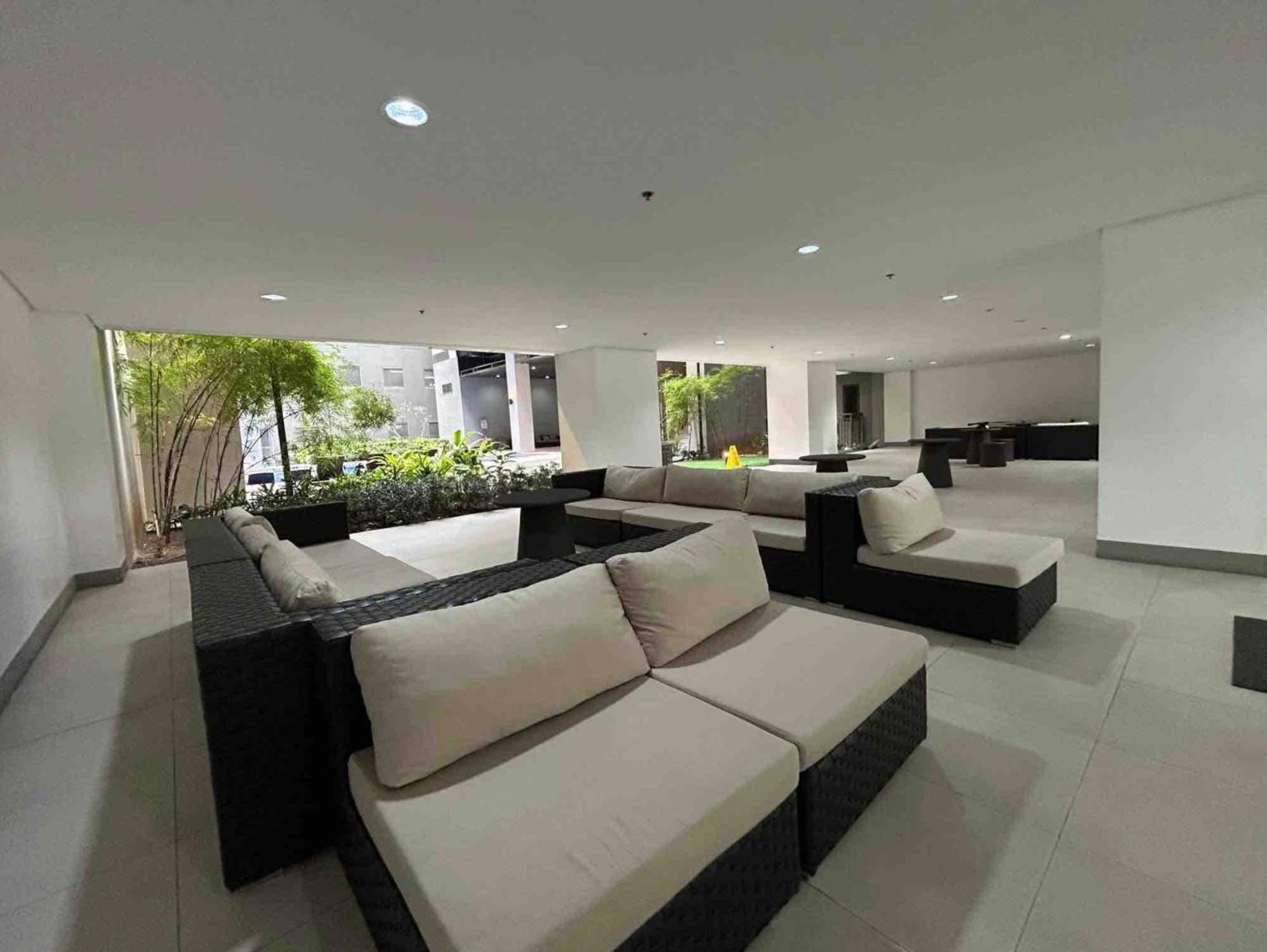 The Estrella Suite at the Mall of Asia Complex view 2