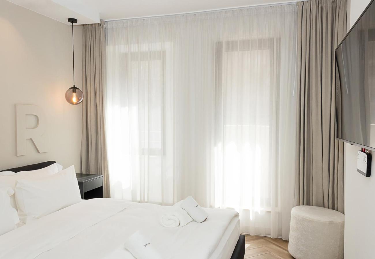 Three private apartments near Port of Varna by Flat Mаnager