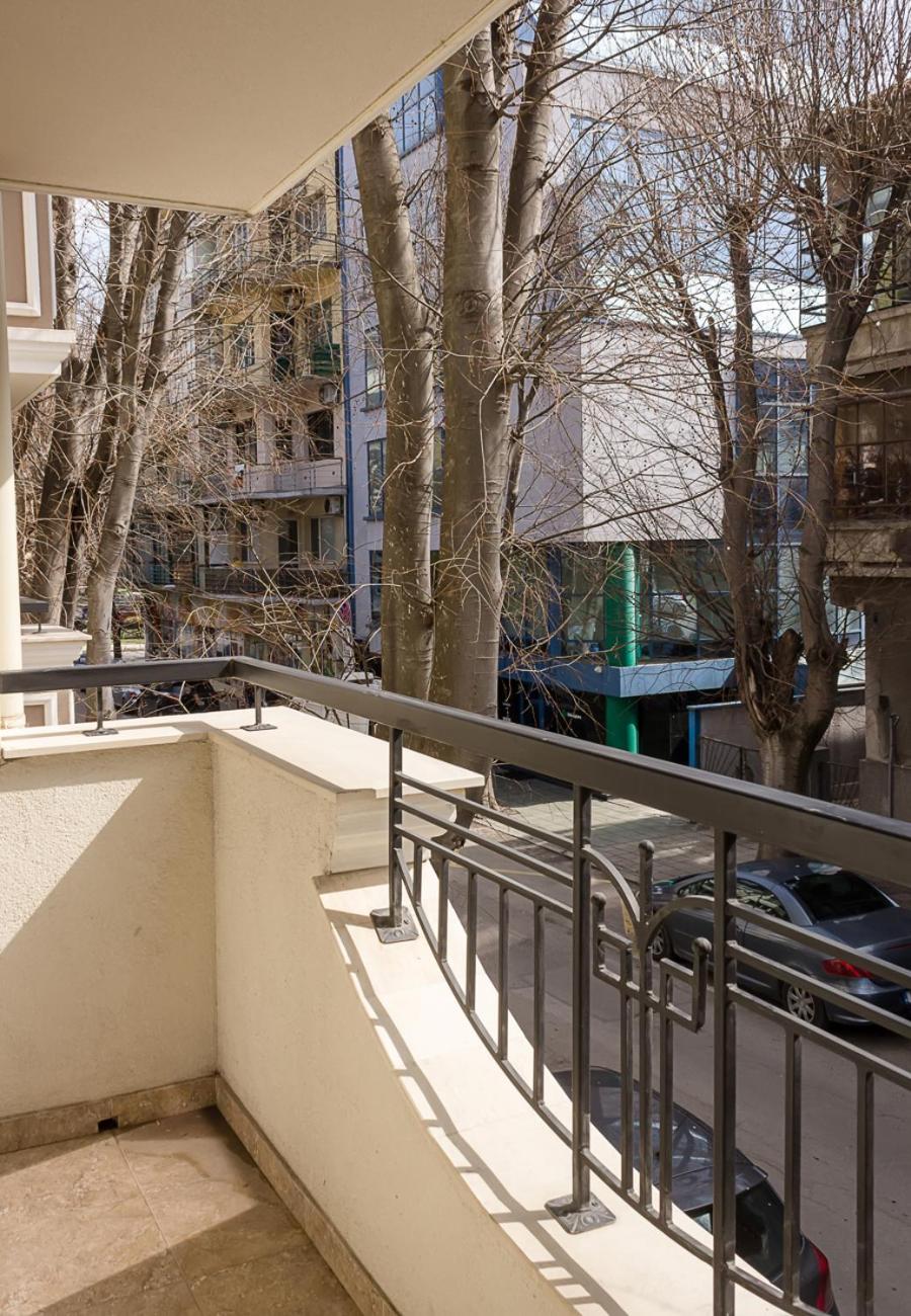 Three private apartments near Port of Varna by Flat Mаnager