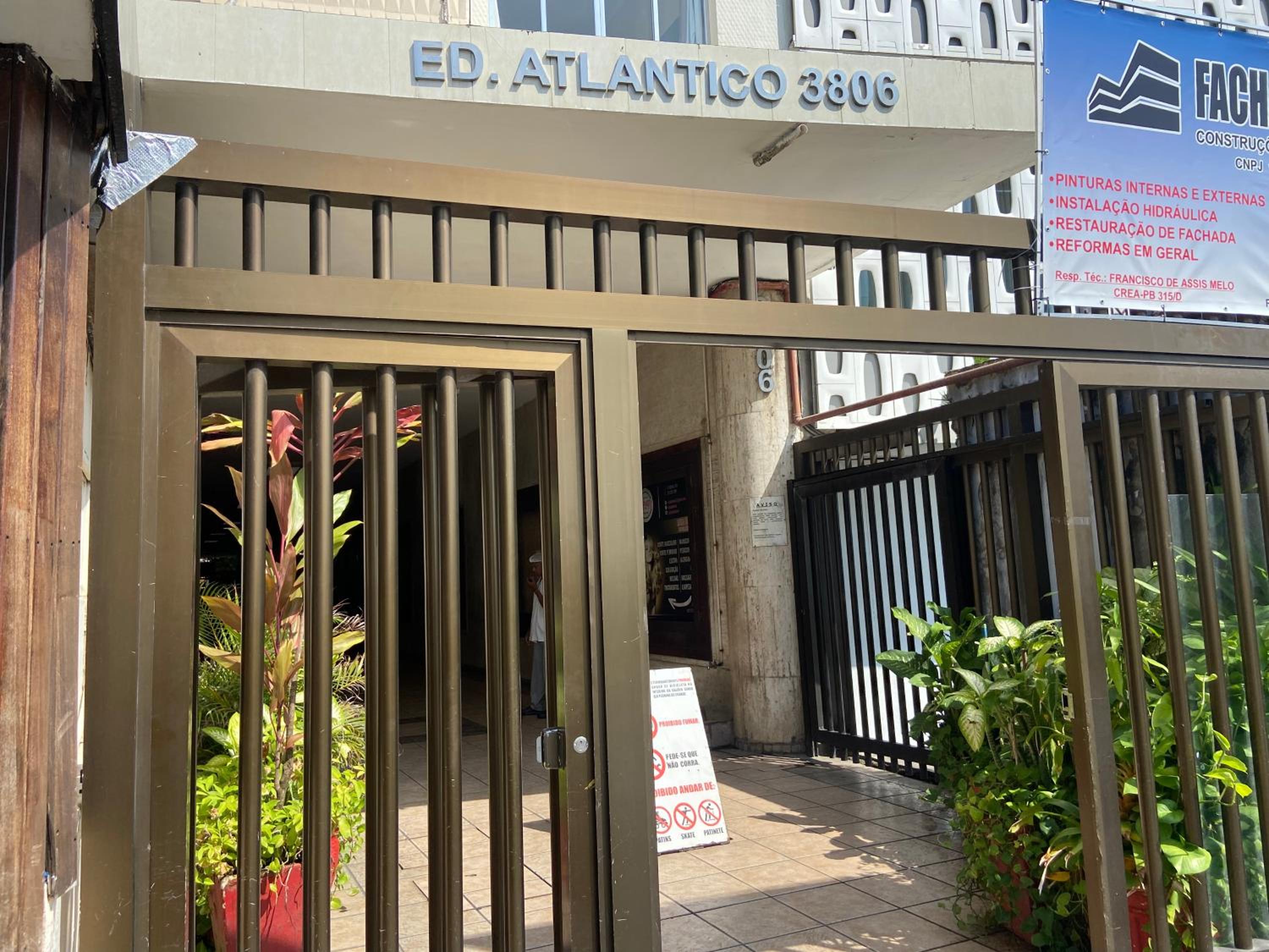 Studio completo ENTRADA pela PRAIA DE COPACABANA, com ar, wifi, netflix, até 4 pessoas, pauloangerami AA3806