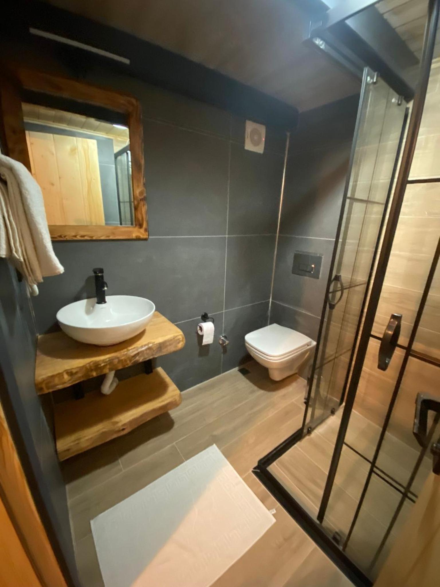 Suport Suit Bungalov