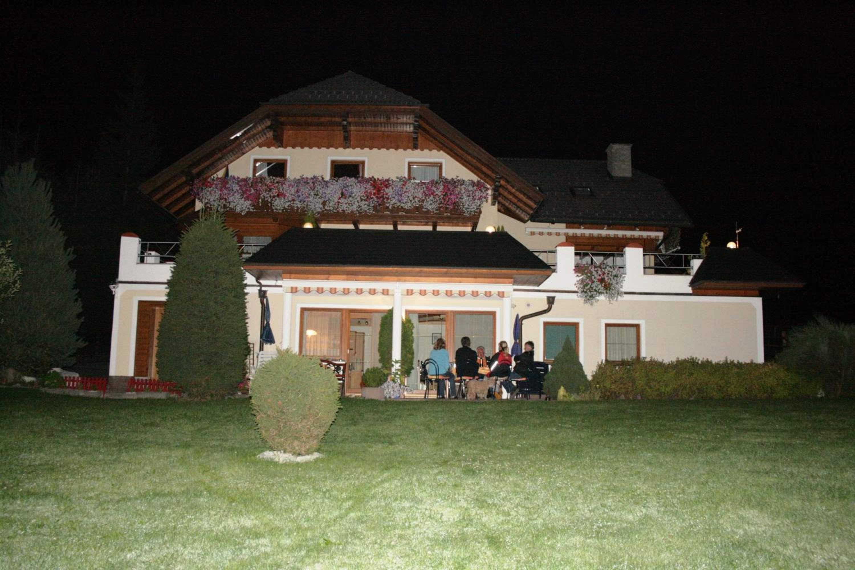 Lungau Apartment - Ferienwohnung Haus Esl