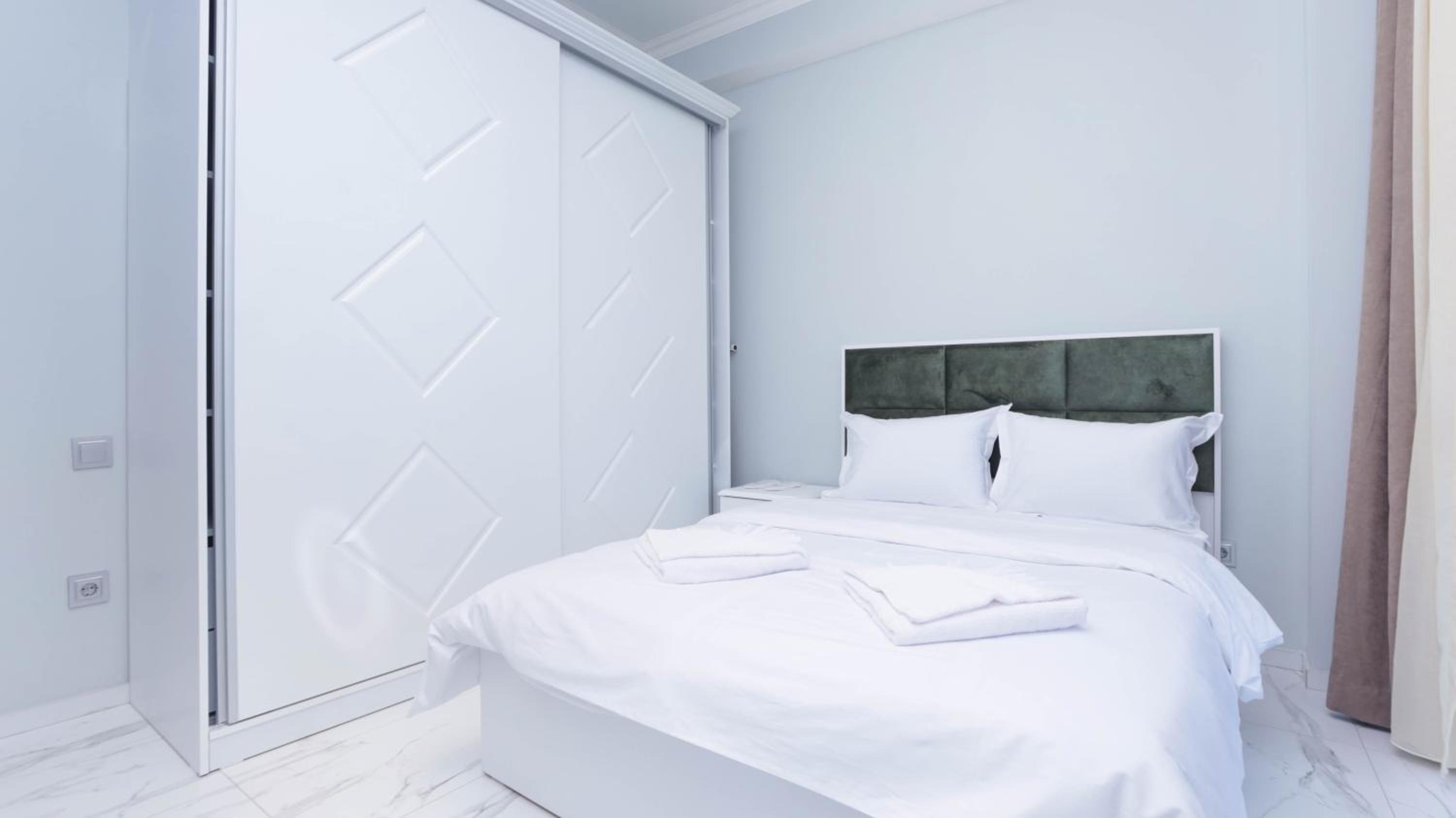 Apart-hotel on Koghbatsi 16