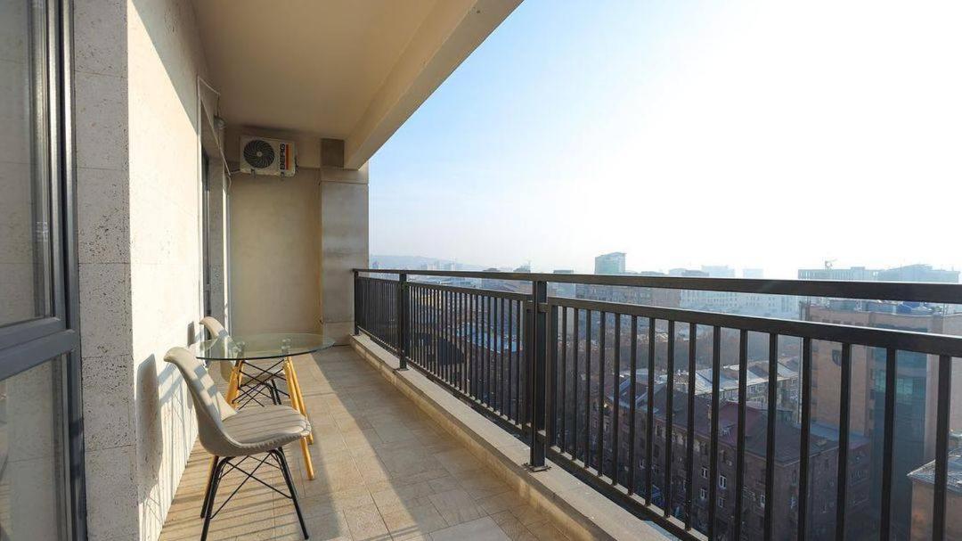 Apart-hotel on Koghbatsi 16