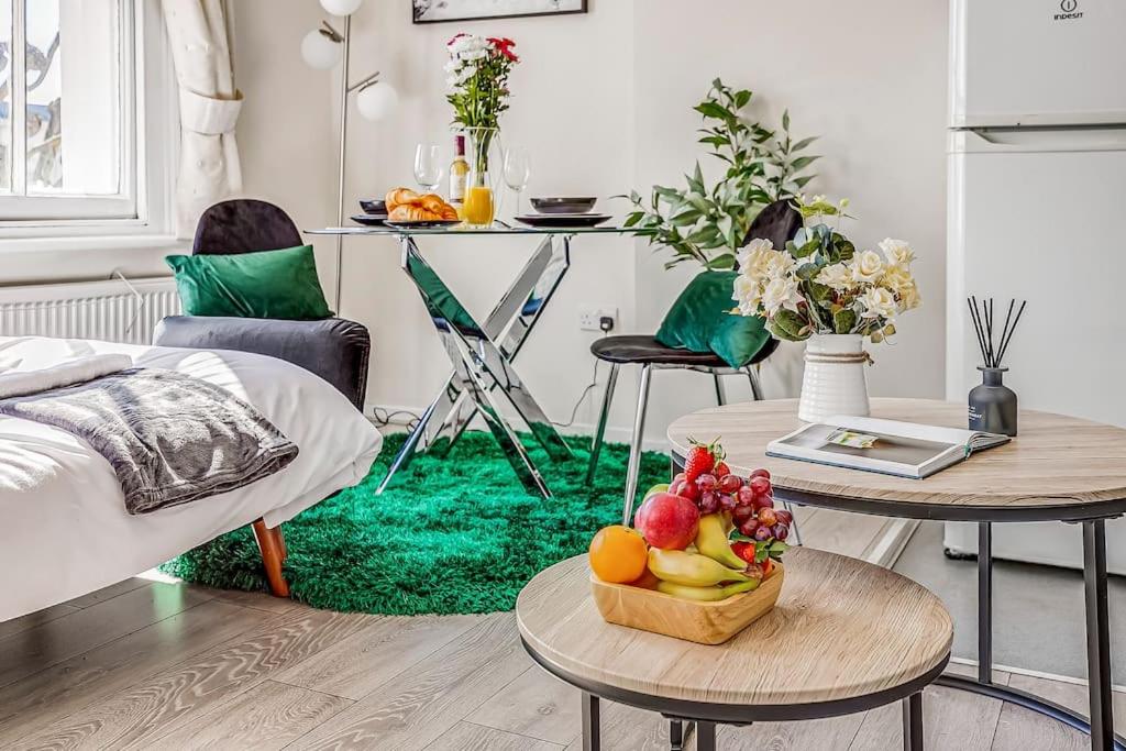 STUDIO FOR CITY EXPLORERS - 3 Min Walk to Station
