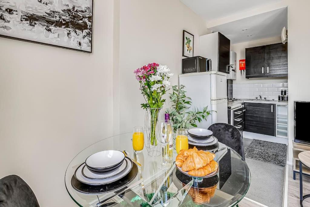 STUDIO FOR CITY EXPLORERS - 3 Min Walk to Station