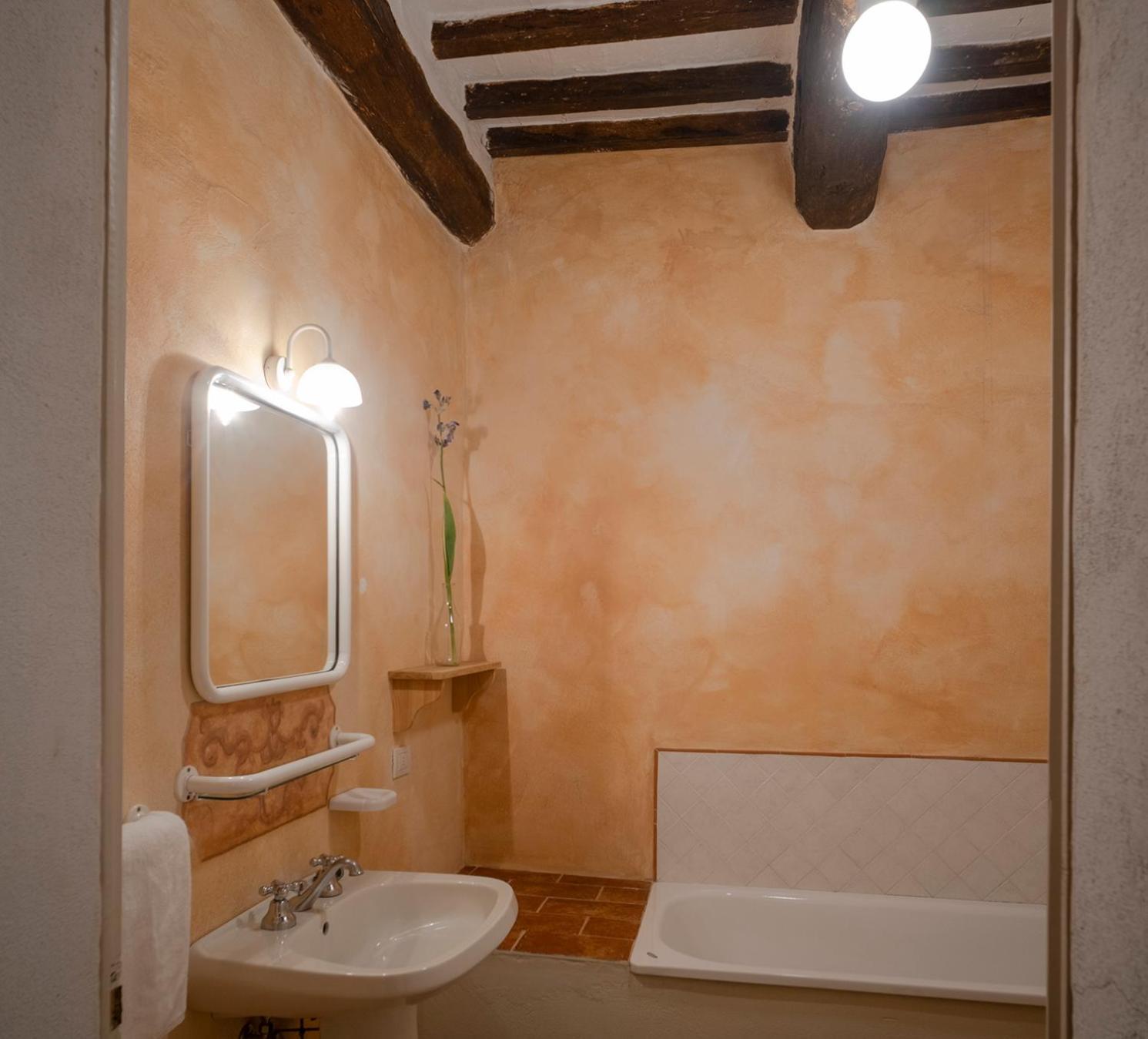 Tuscan Farmhouses at Castello del Calcione Estate