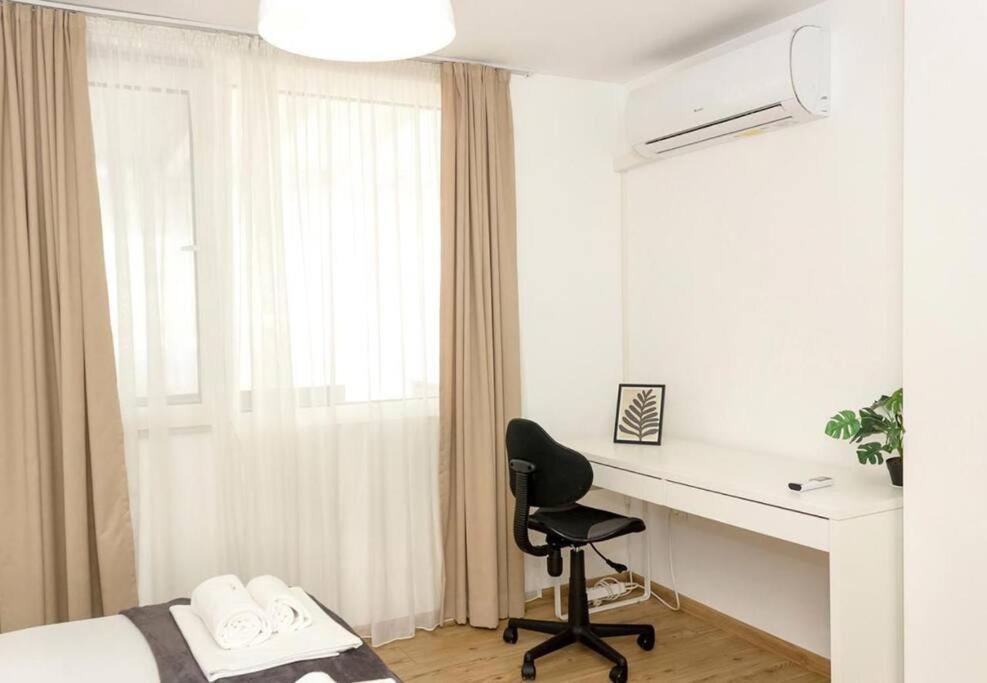Modern Bright Apartment Close to City Center and Grand MALL