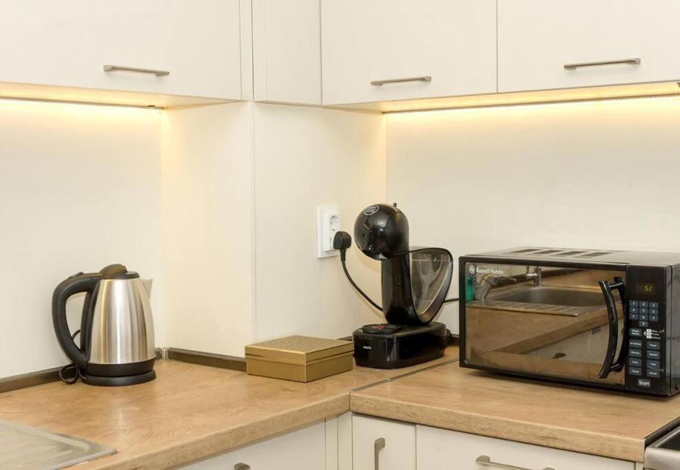Modern Bright Apartment Close to City Center and Grand MALL