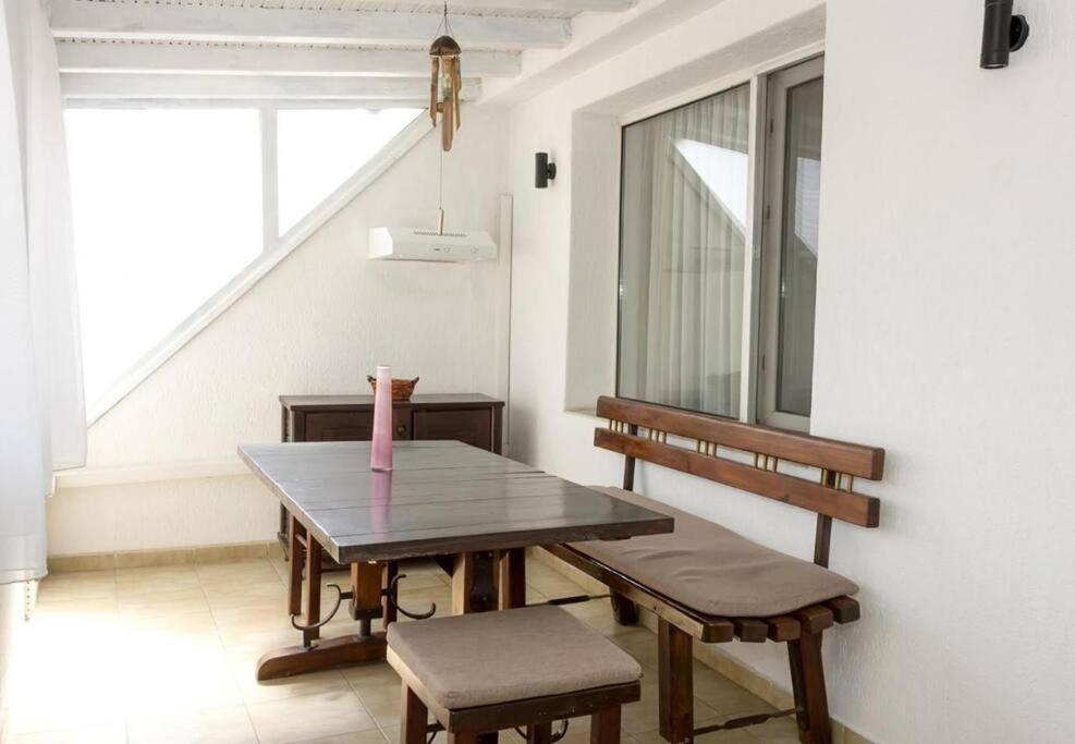 Modern Bright Apartment Close to City Center and Grand MALL