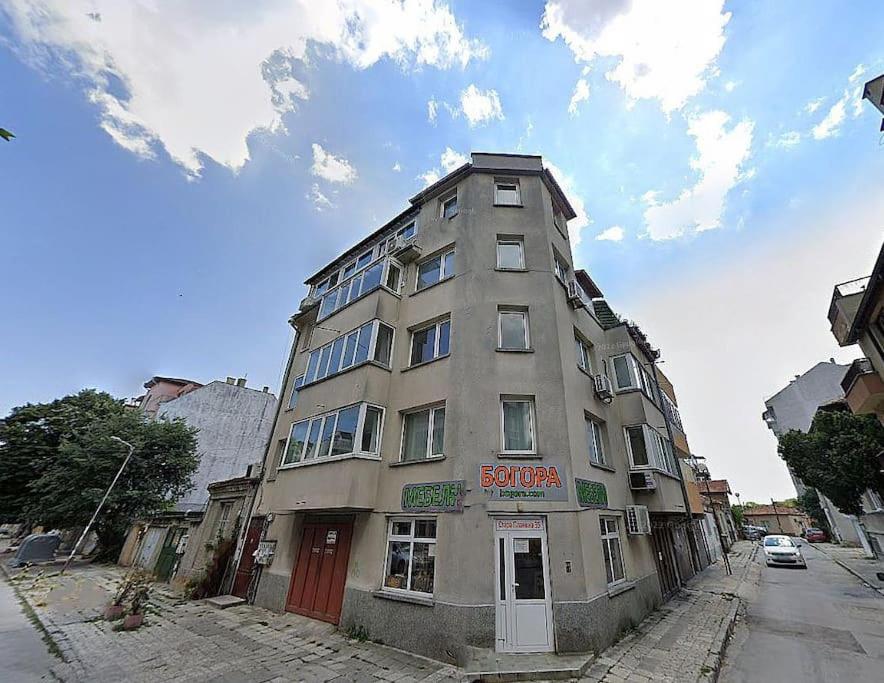 Modern Bright Apartment Close to City Center and Grand MALL