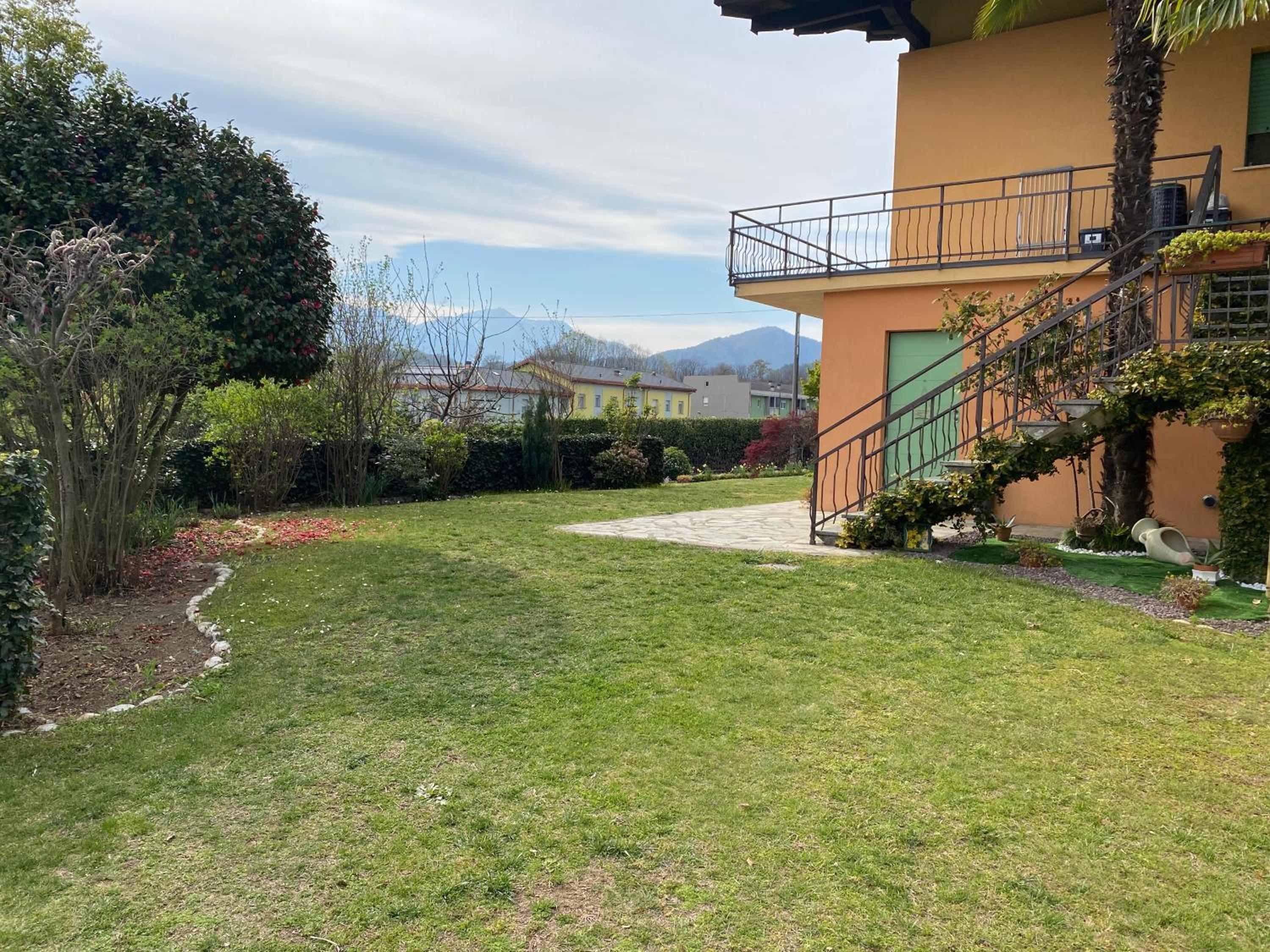 Casa vacanza Veronica con giardino view 4