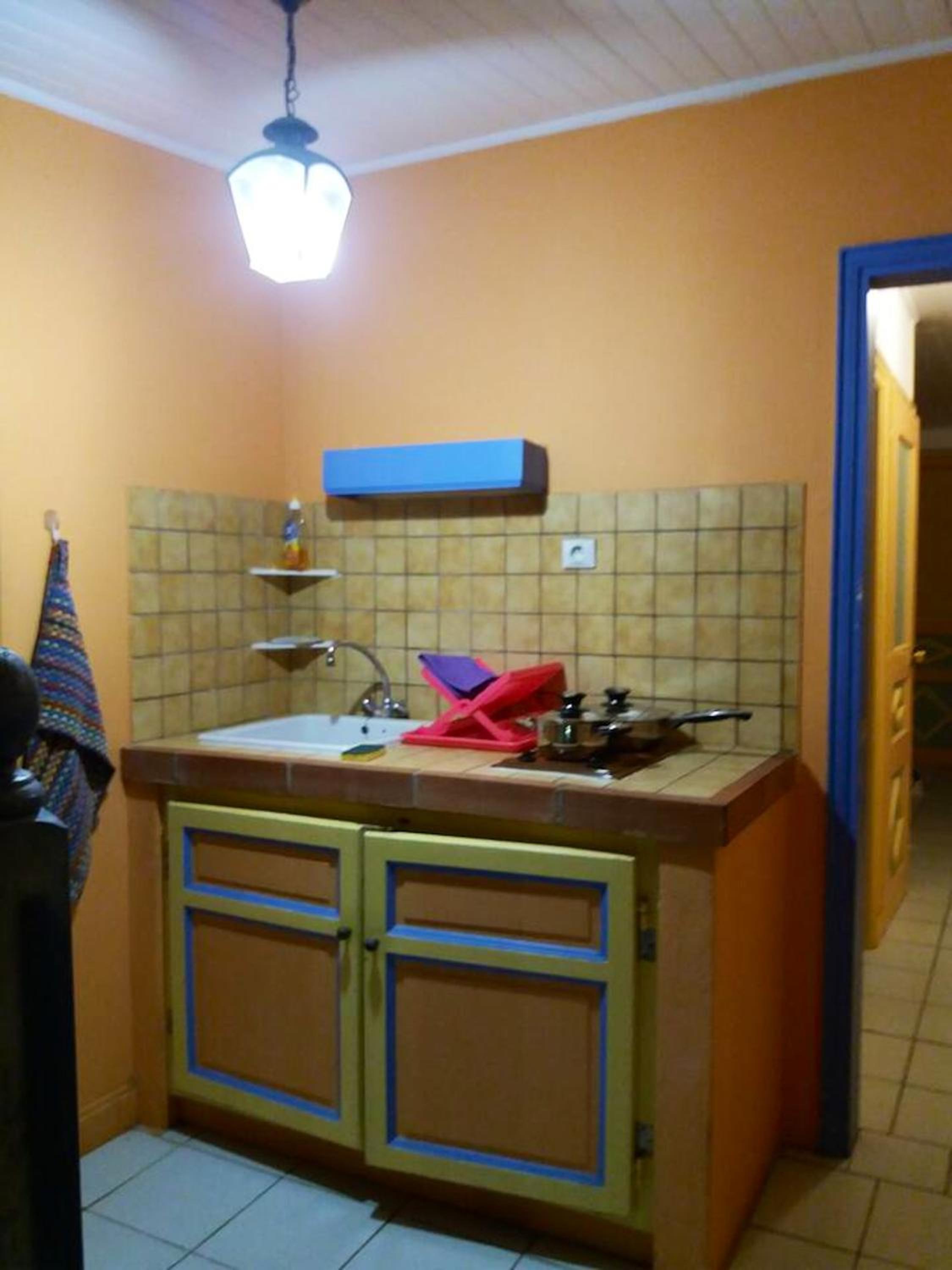 Appartement charmant à Sainte-Anne | 30 m² | Balcon et jardin view 5