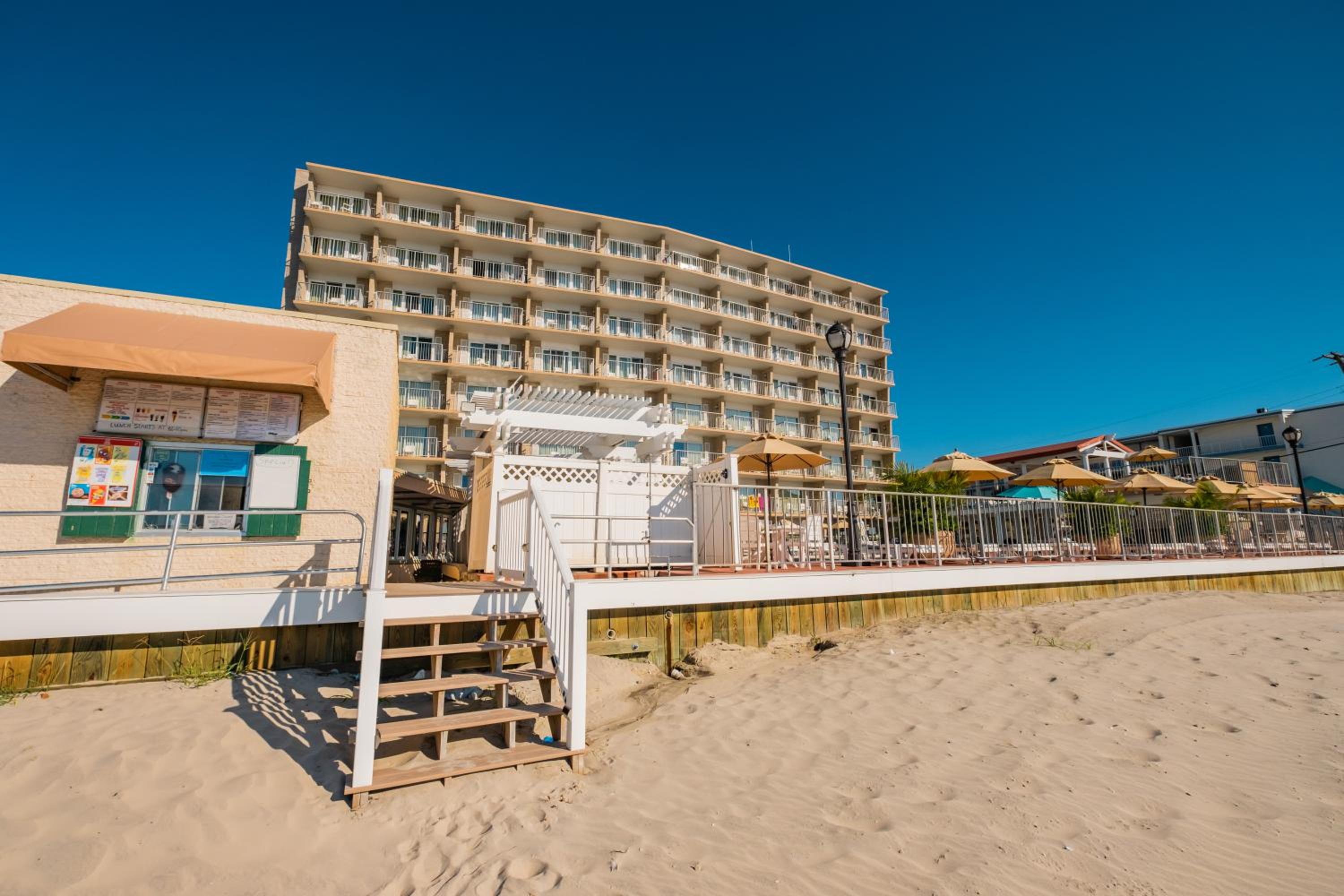 Reges Oceanfront Resort