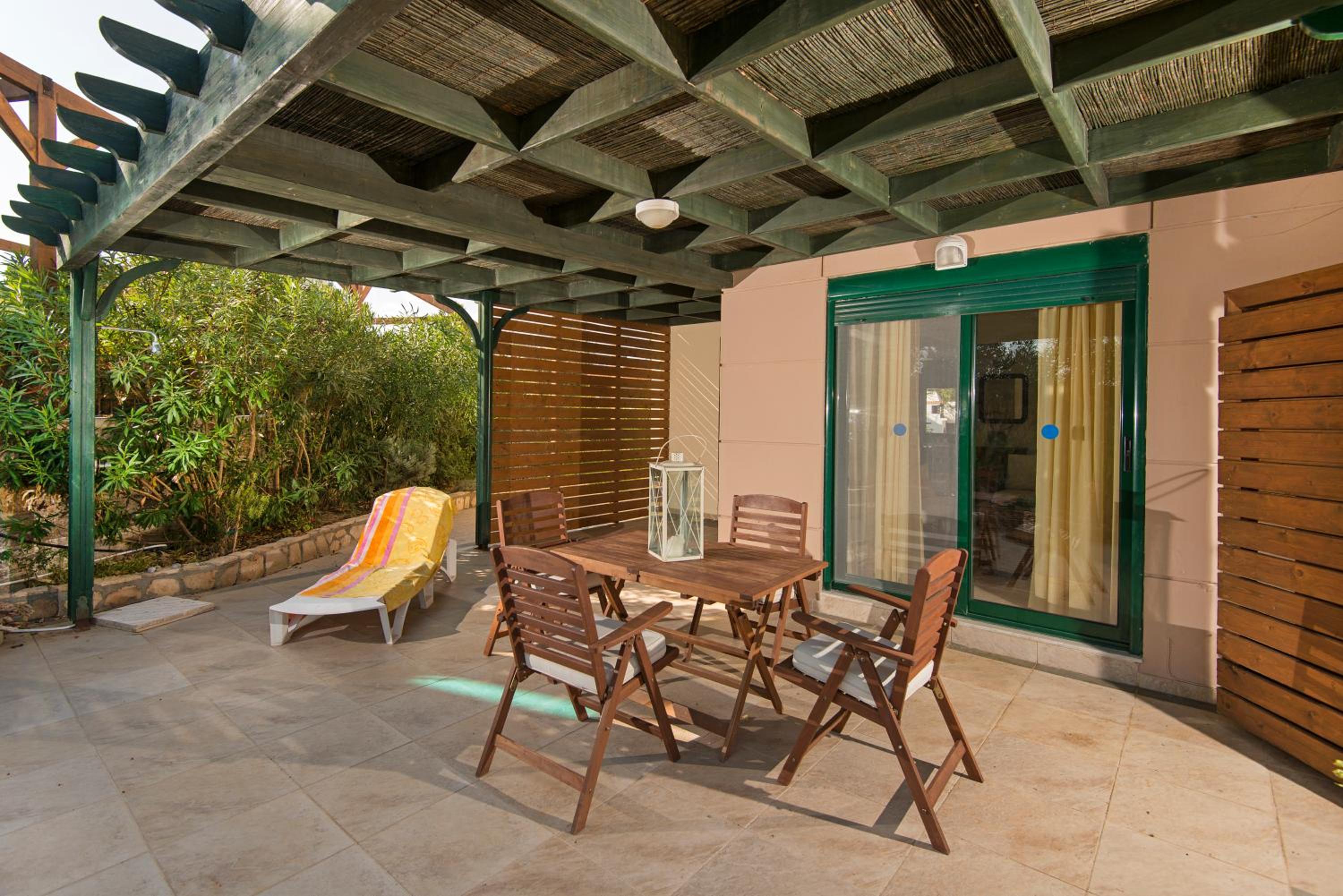 THERETRA KIOTARI VILLAS