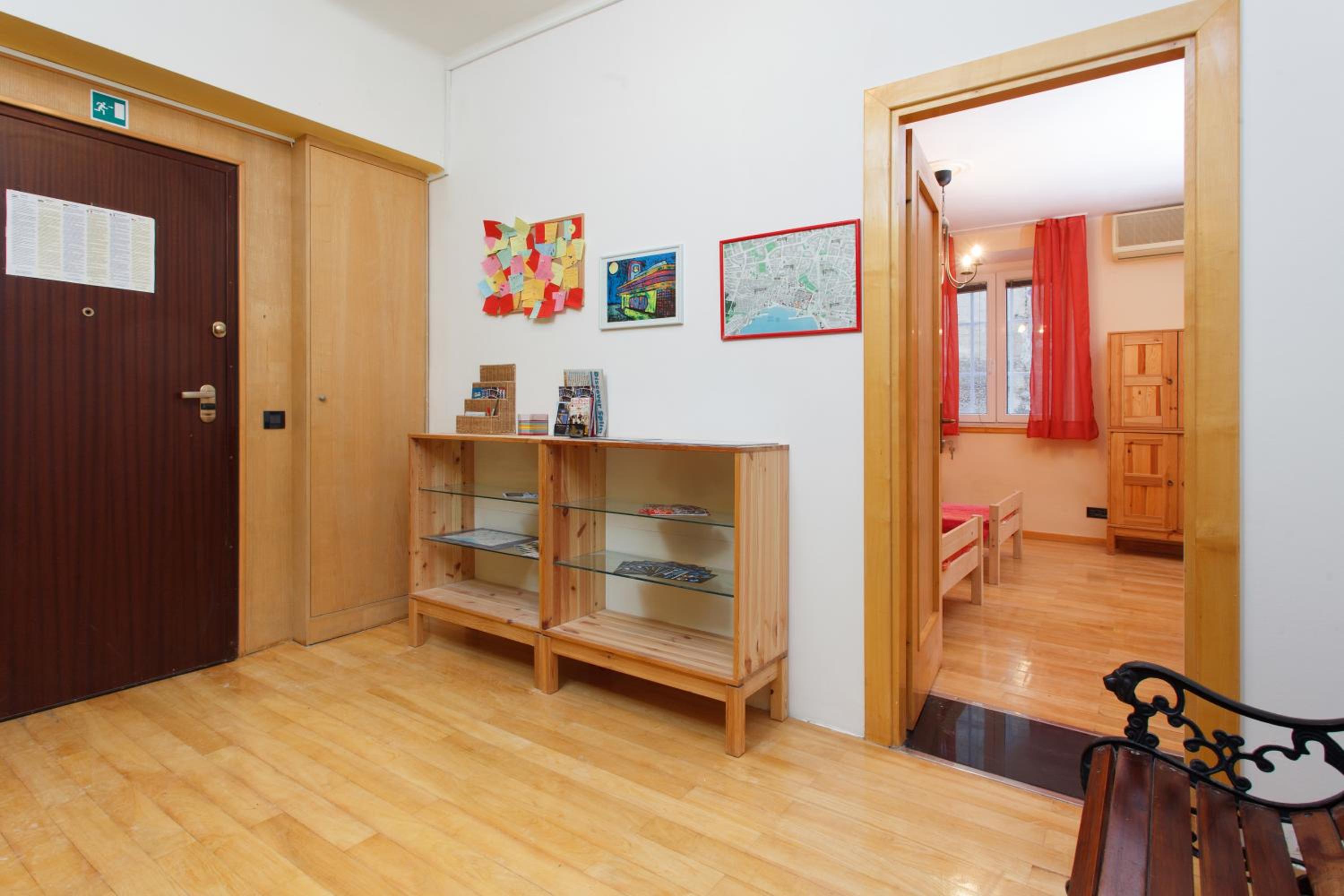 Big Apartman for1 or2or3or4 view 4