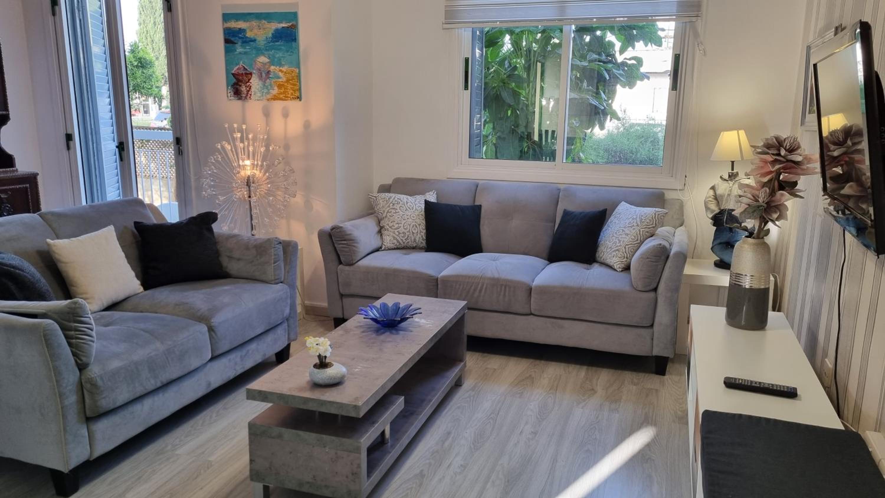 Elpida Lemon Garden House