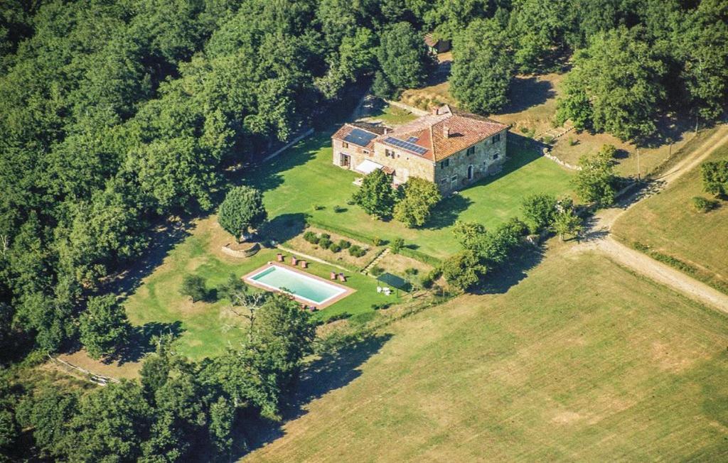 Tuscan Farmhouses at Castello del Calcione Estate
