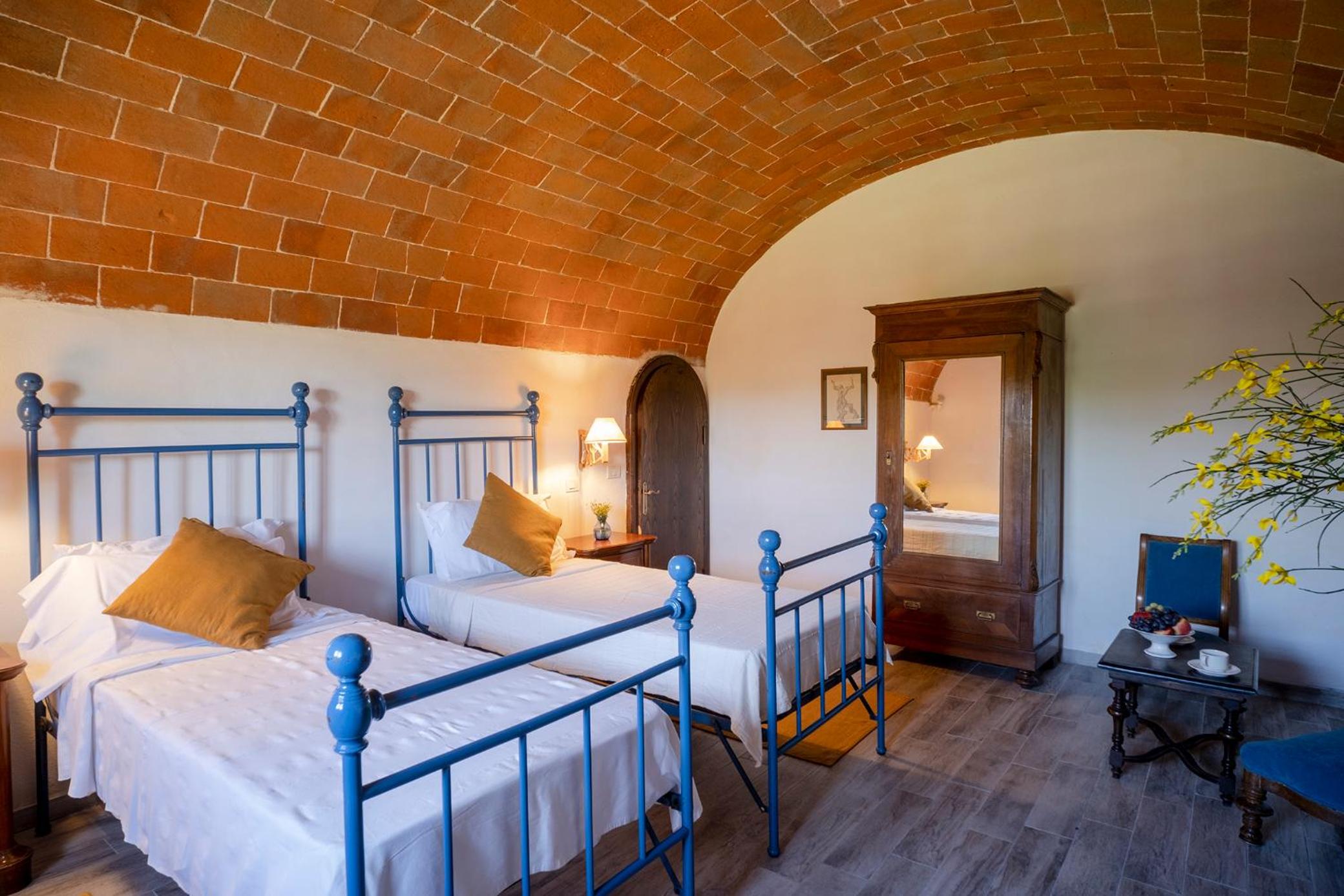 Tuscan Farmhouses at Castello del Calcione Estate