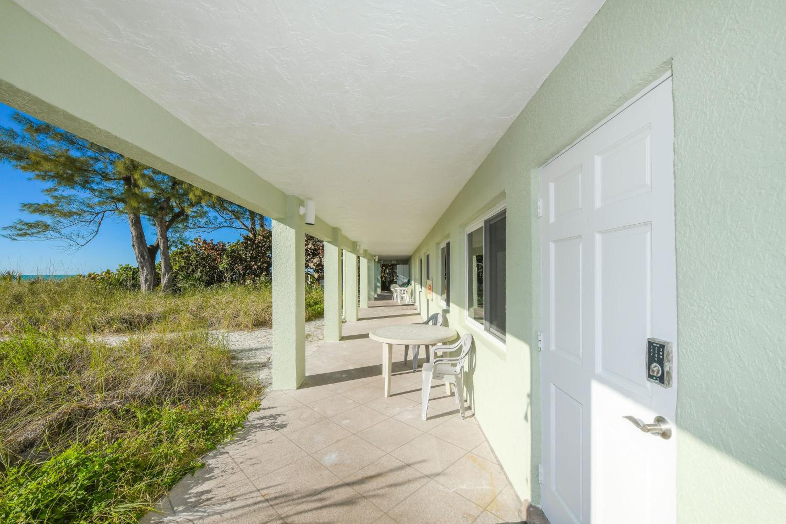 Beach Front Villa - Right On The Beach!