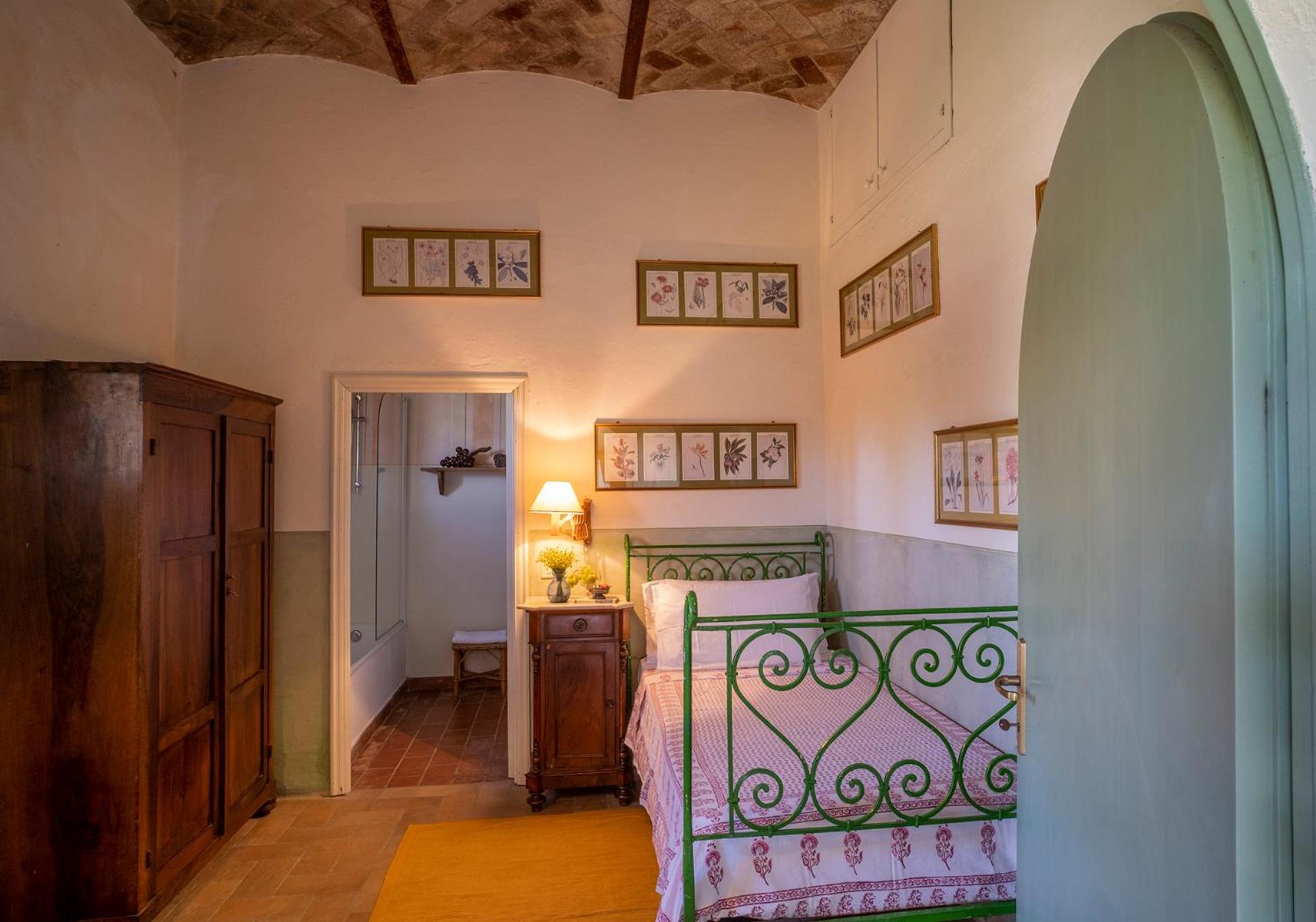 Tuscan Farmhouses at Castello del Calcione Estate
