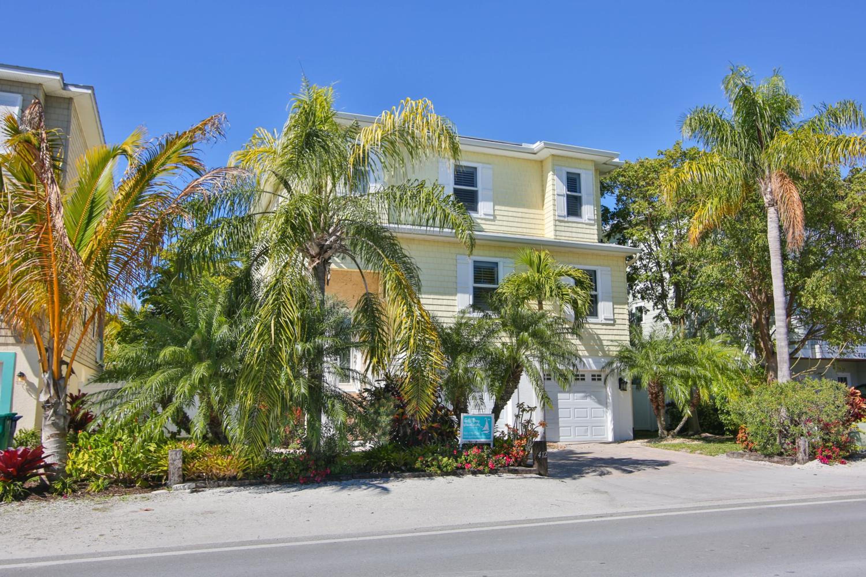 Luxury Waterfront Home With A Heated Pool And Spa! view 3