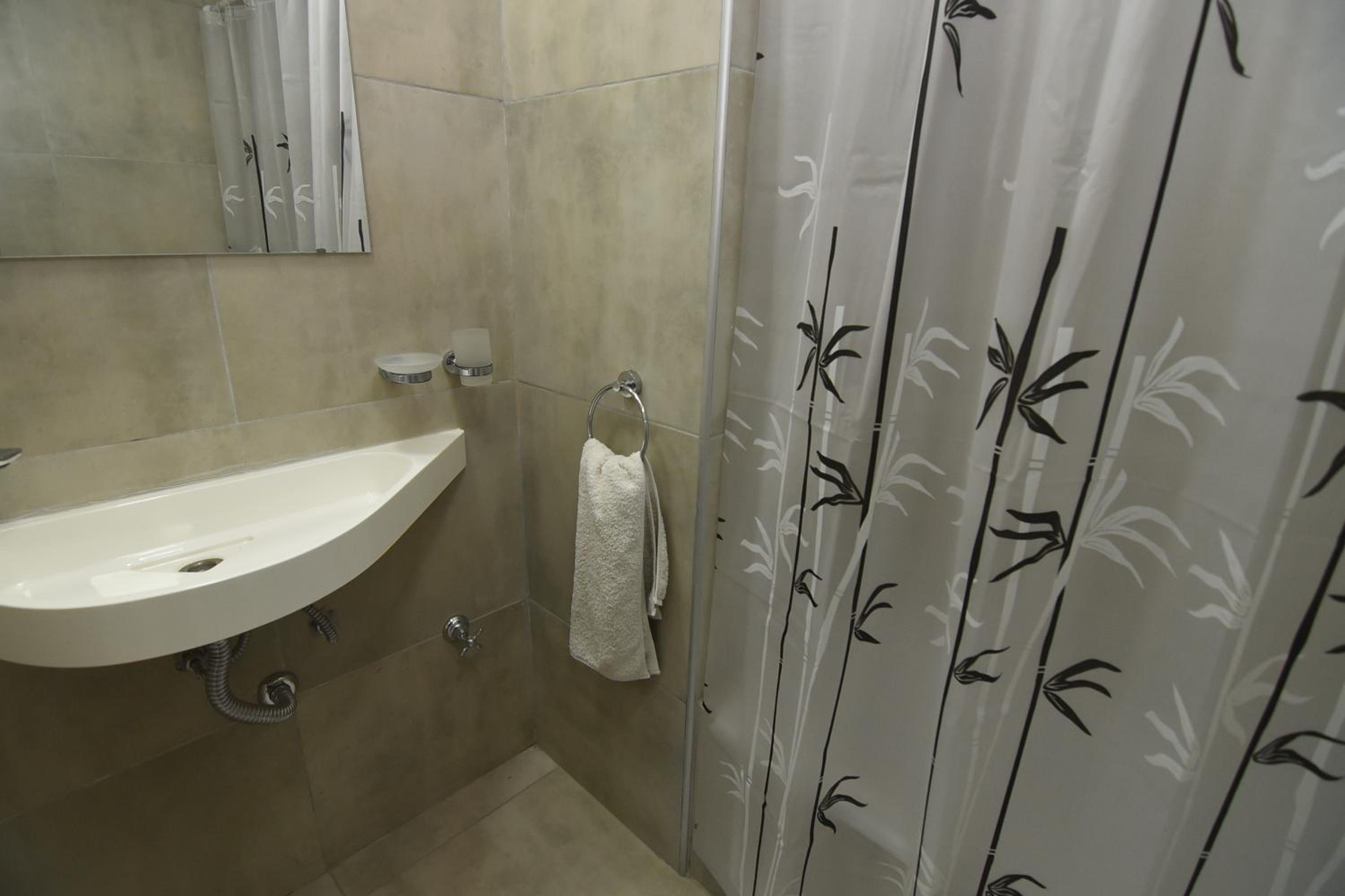 Cómodo apt 2DR con hermosas vistas!
