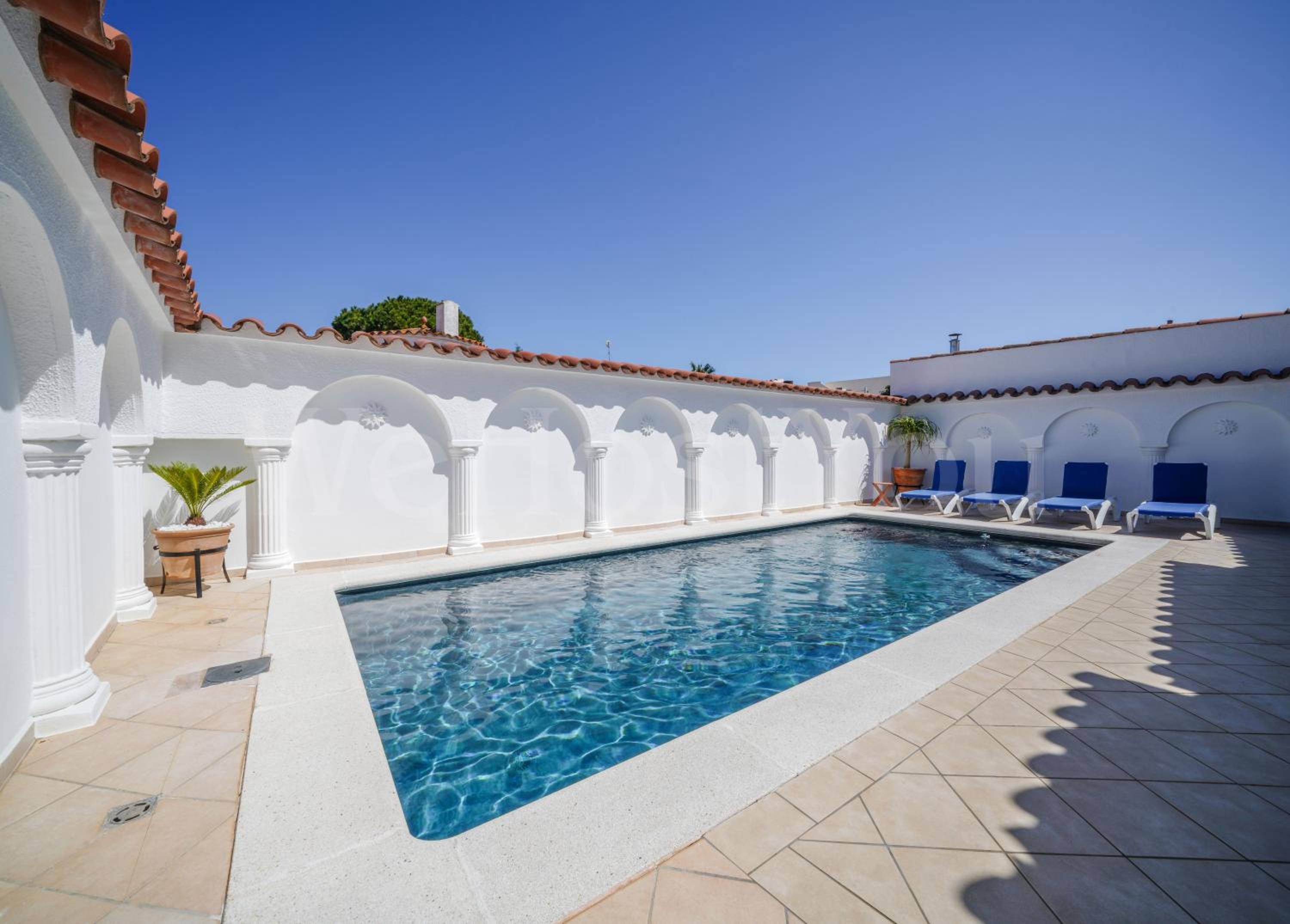 Villa et studio avec piscine - WeHostYou view 3