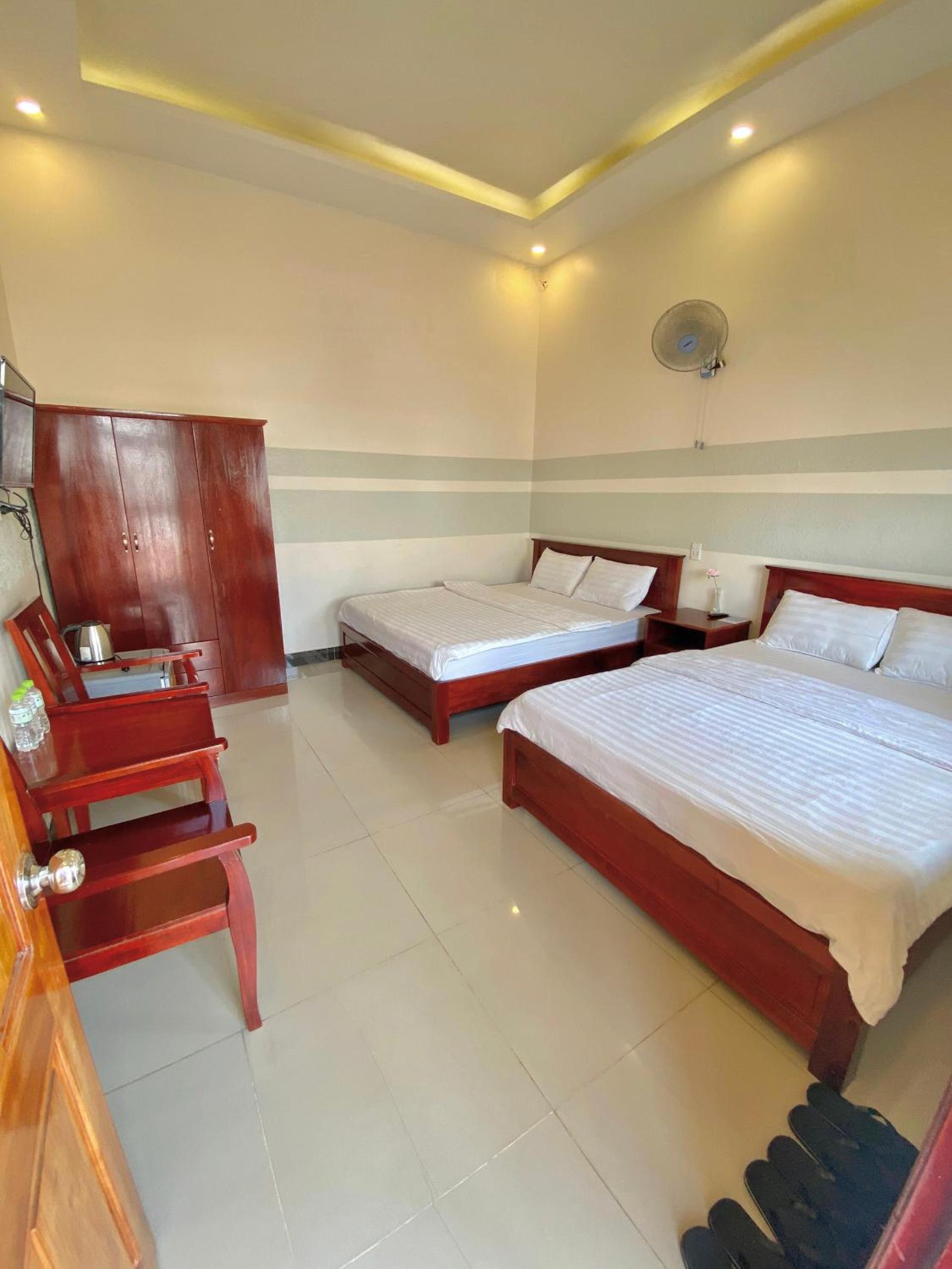 Quang Vinh Hồ Tràm