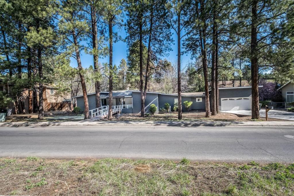 Modern Boho - Hot Tub - 9 min to Downtown view 4
