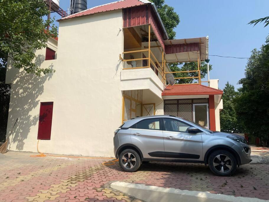 Highway Orchard
