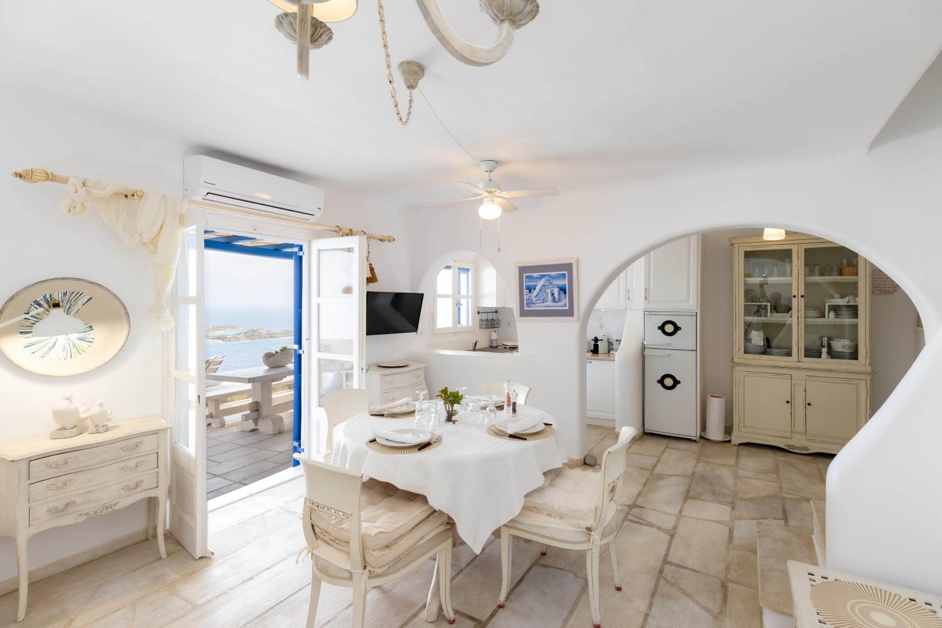 Mykonos Psarou Place photo 4