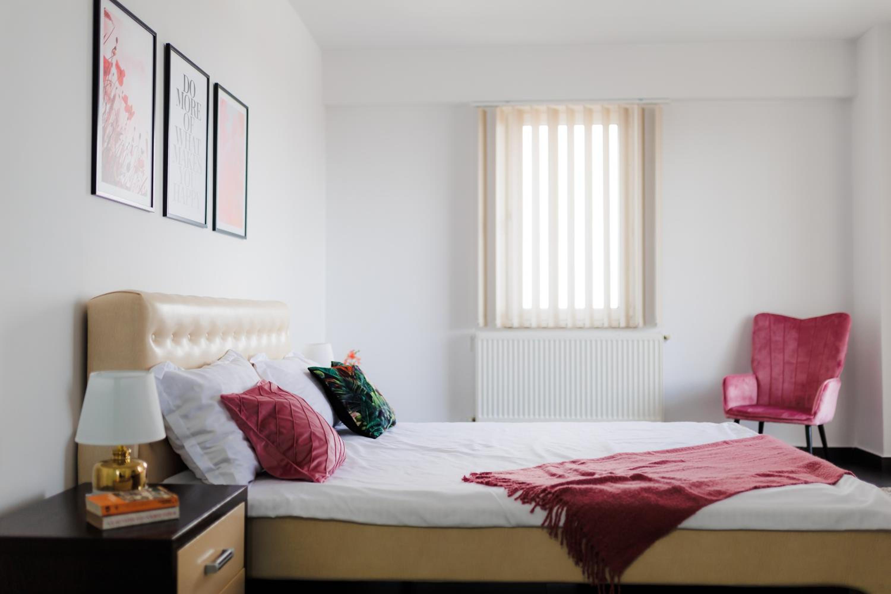 Plaza Apartment