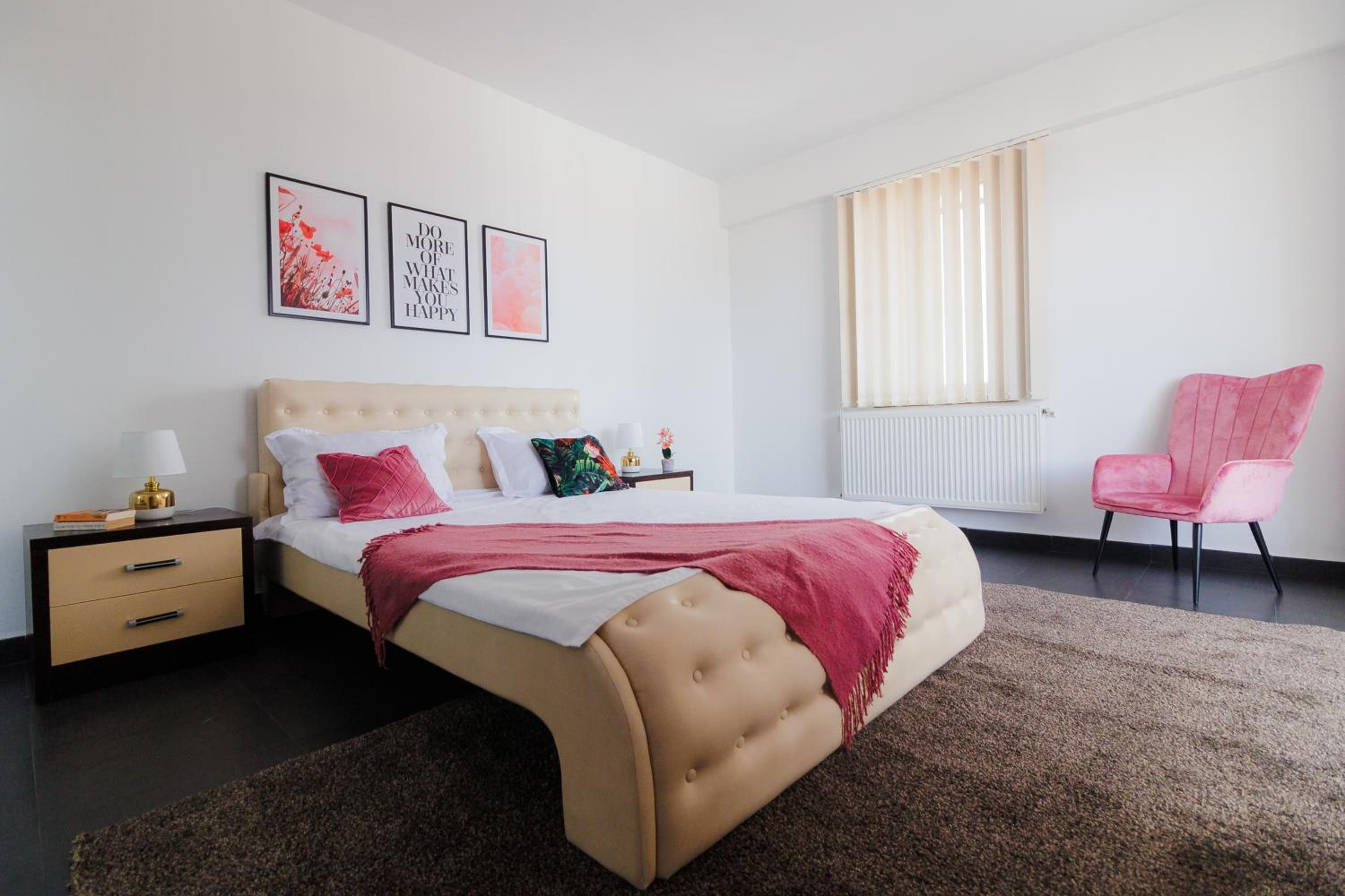 Plaza Apartment