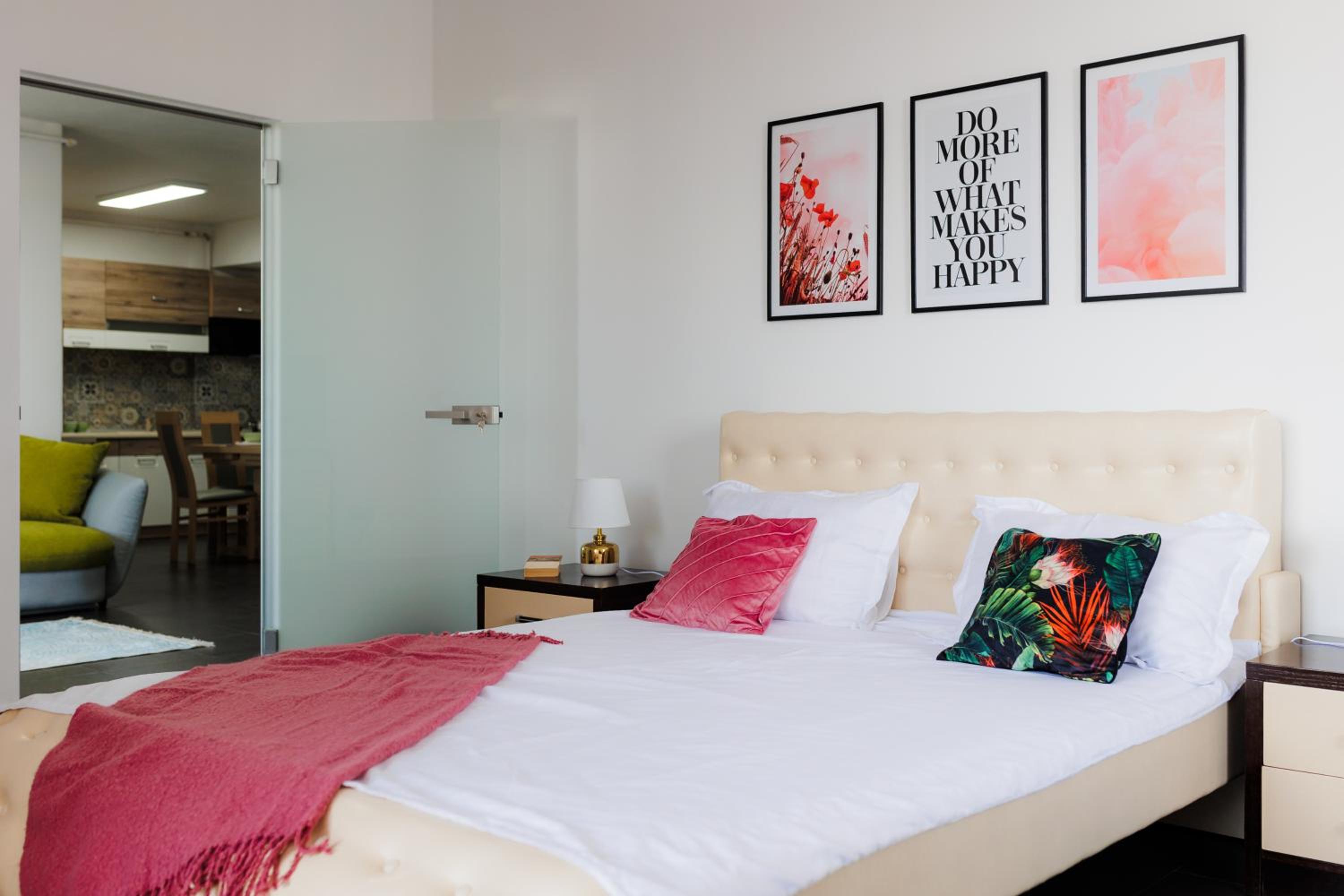 Plaza Apartment