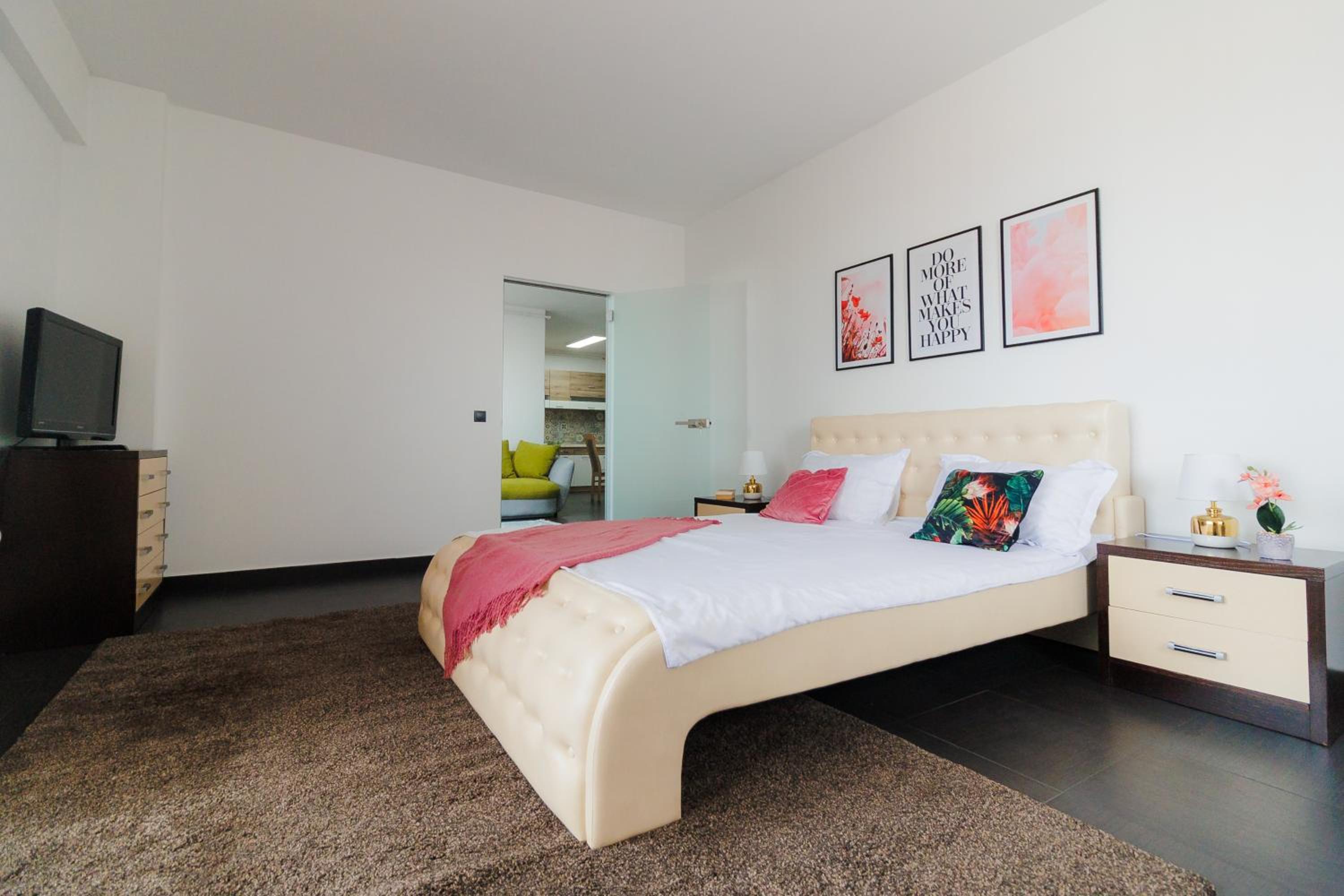 Plaza Apartment