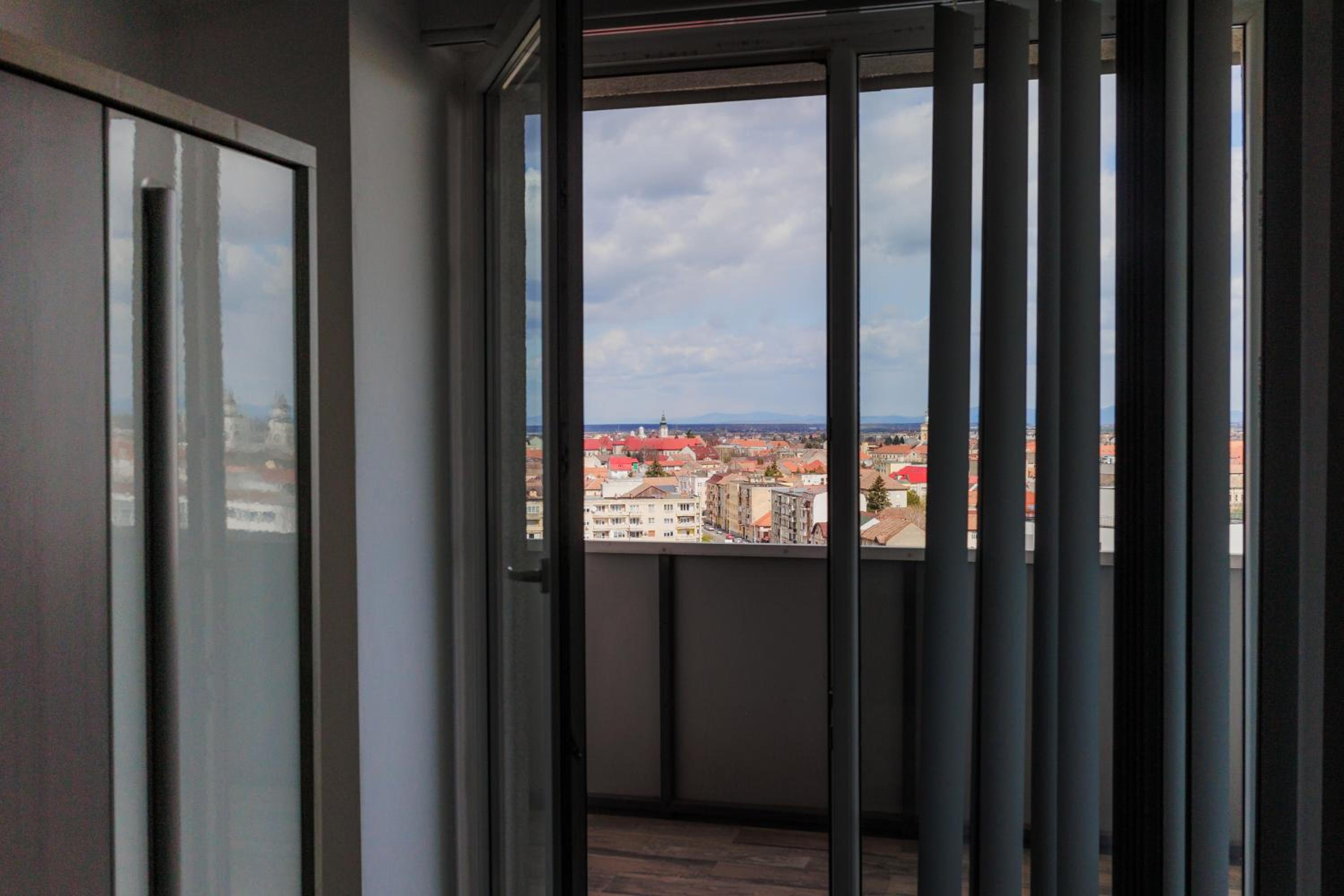 Plaza Apartment