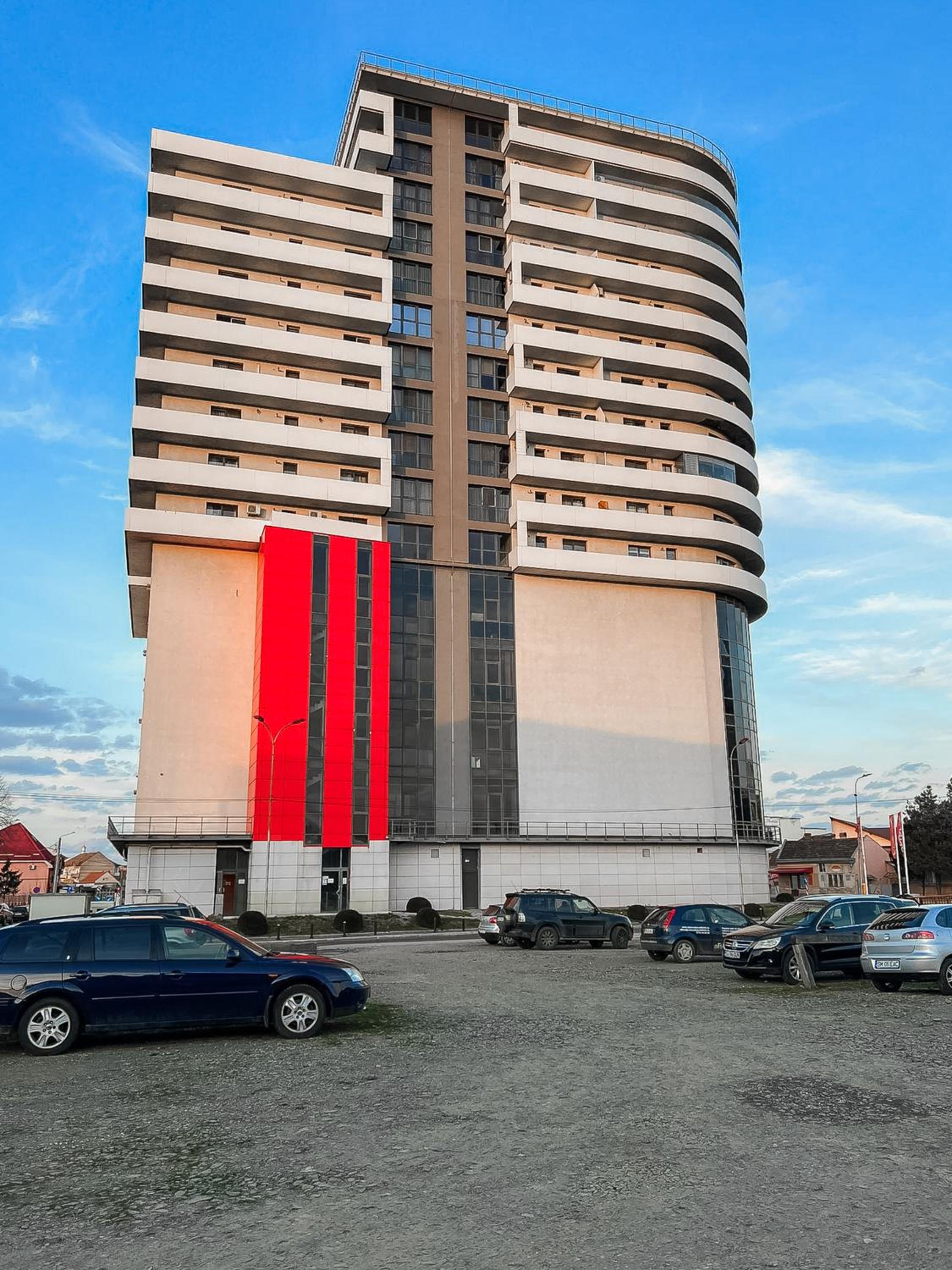 Plaza Apartment