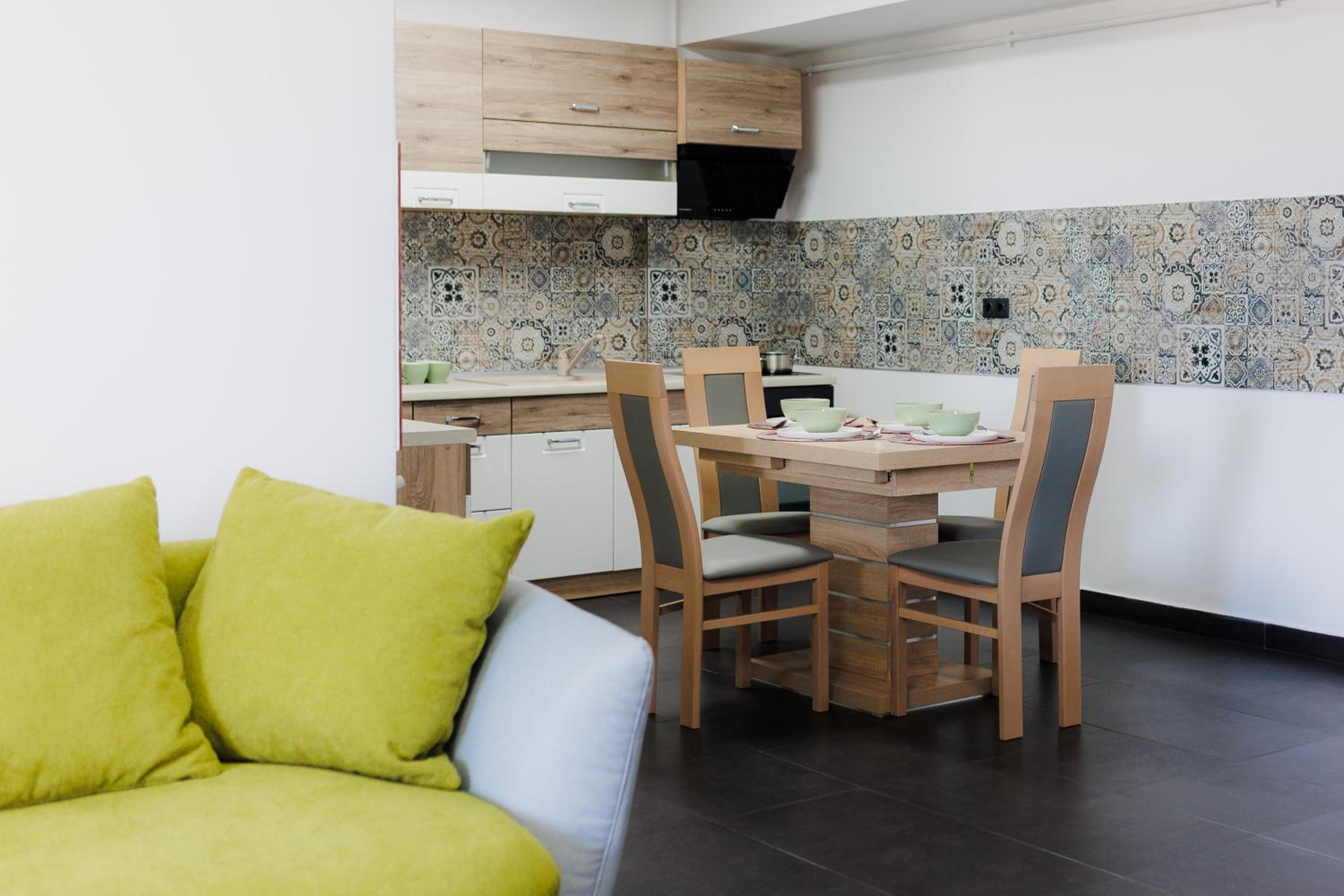 Plaza Apartment