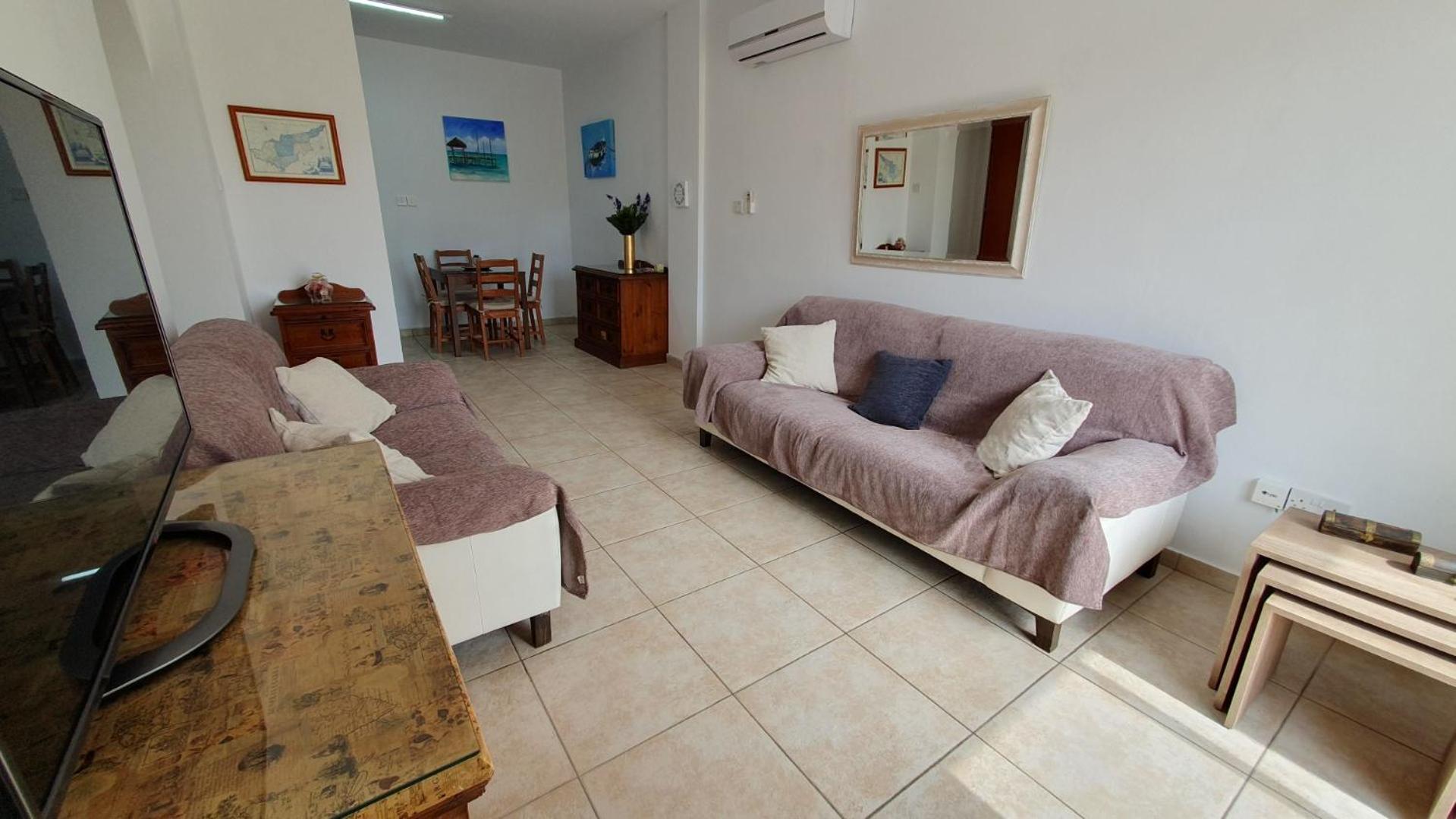 Peaceful Apartment with Double Bed - Oak Breeze