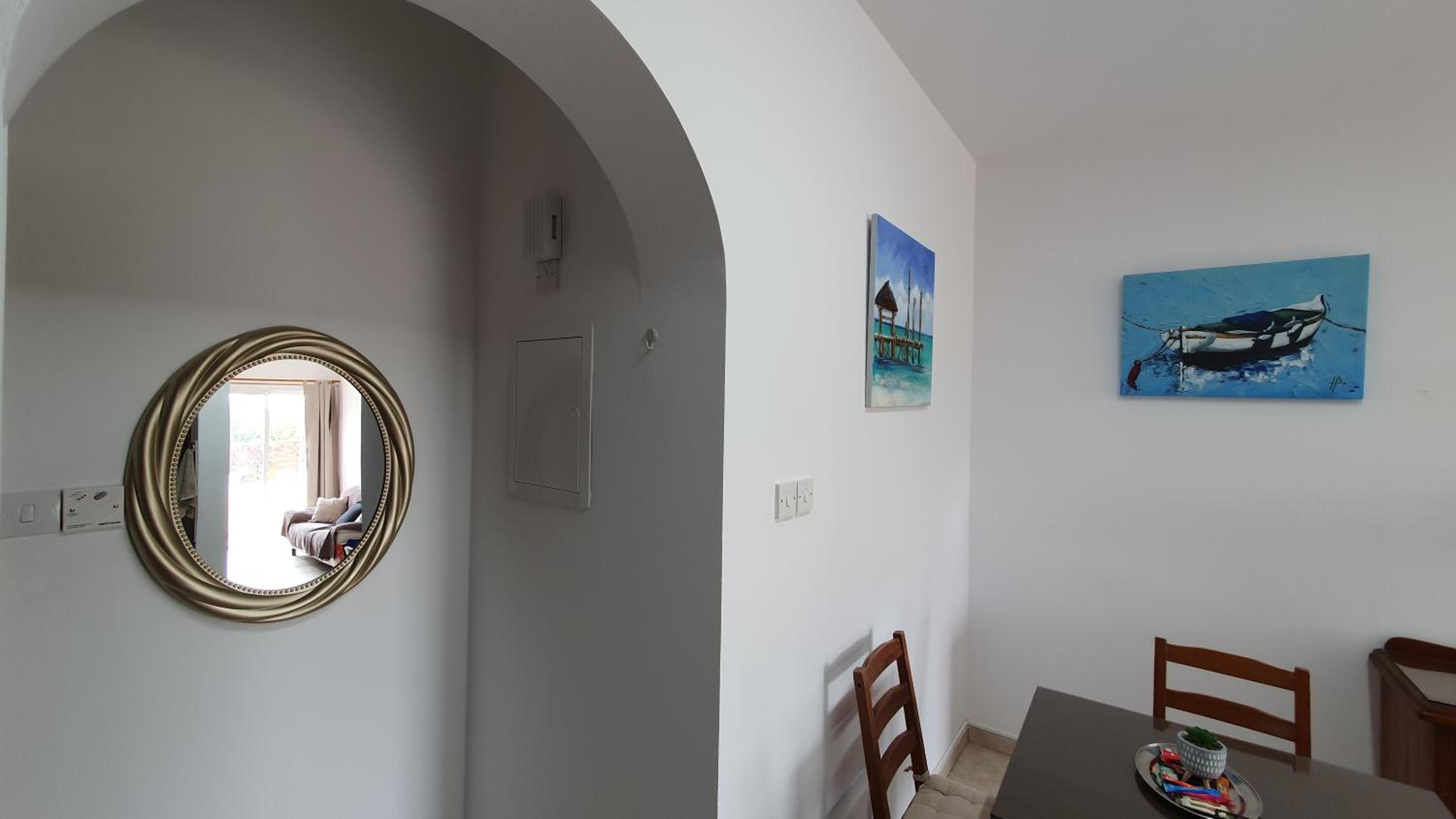 Peaceful Apartment with Double Bed - Oak Breeze