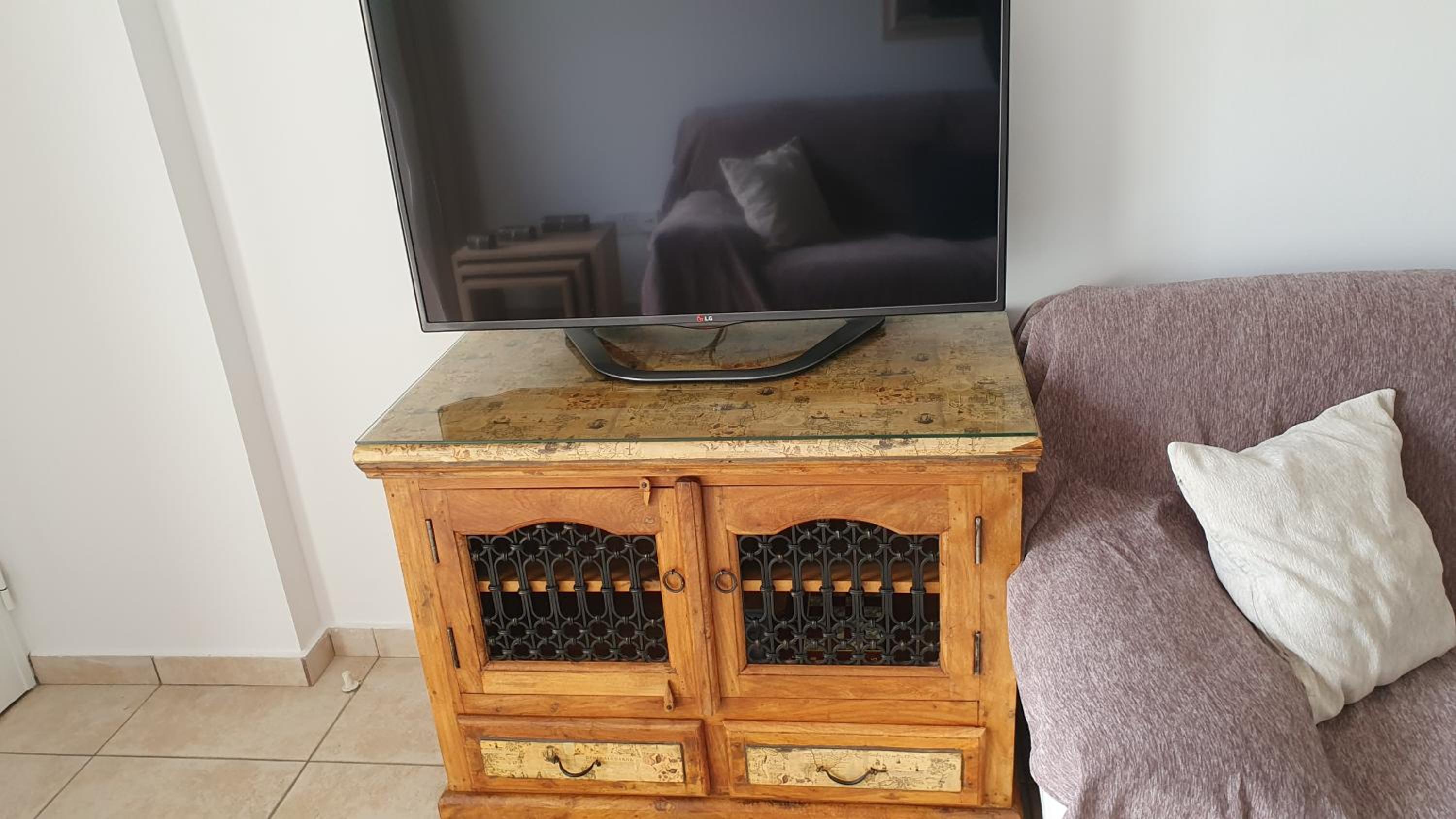 Peaceful Apartment with Double Bed - Oak Breeze