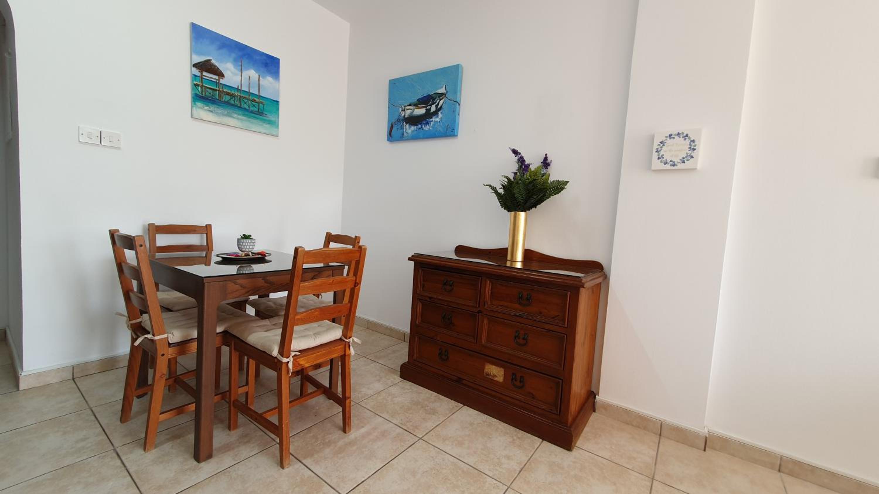 Peaceful Apartment with Double Bed - Oak Breeze
