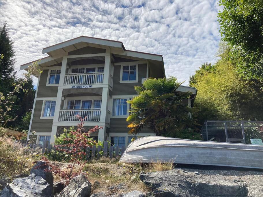 Iconic 3-Story Waterfront 'Marina House' w/ View