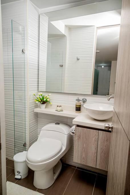 Marquis Enclave, Condo With Pool Access and More