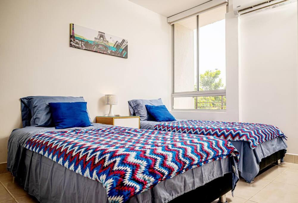 Marquis Enclave, Condo With Pool Access and More