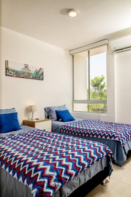 Marquis Enclave, Condo With Pool Access and More