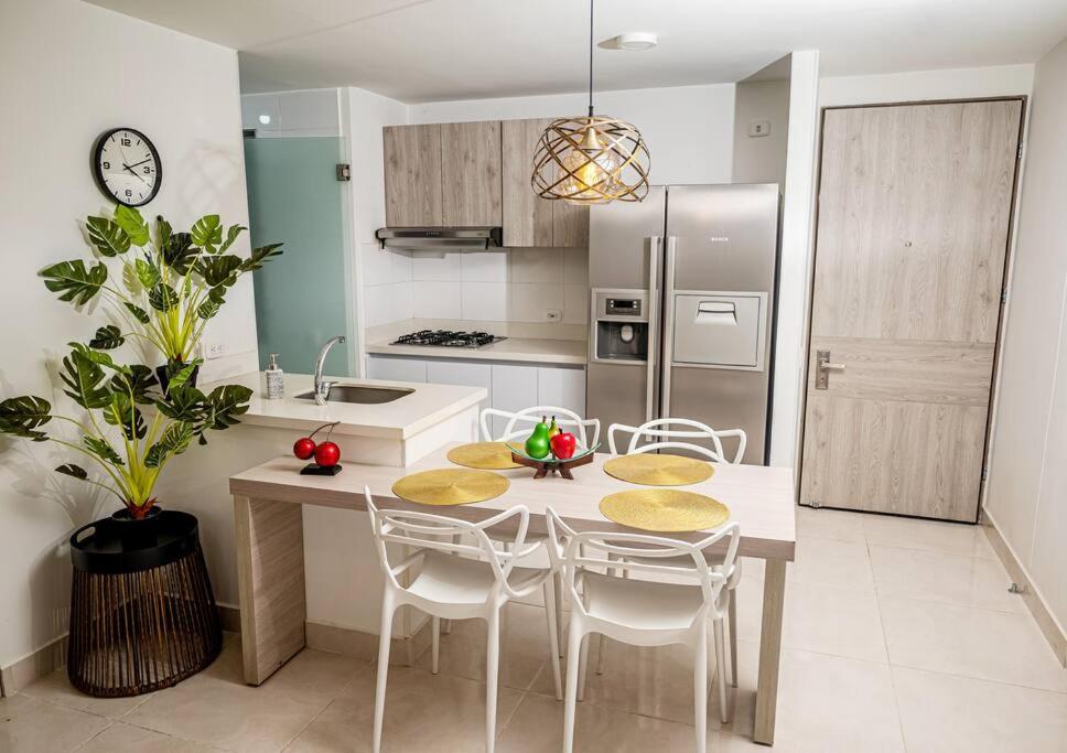 Marquis Enclave, Condo With Pool Access and More