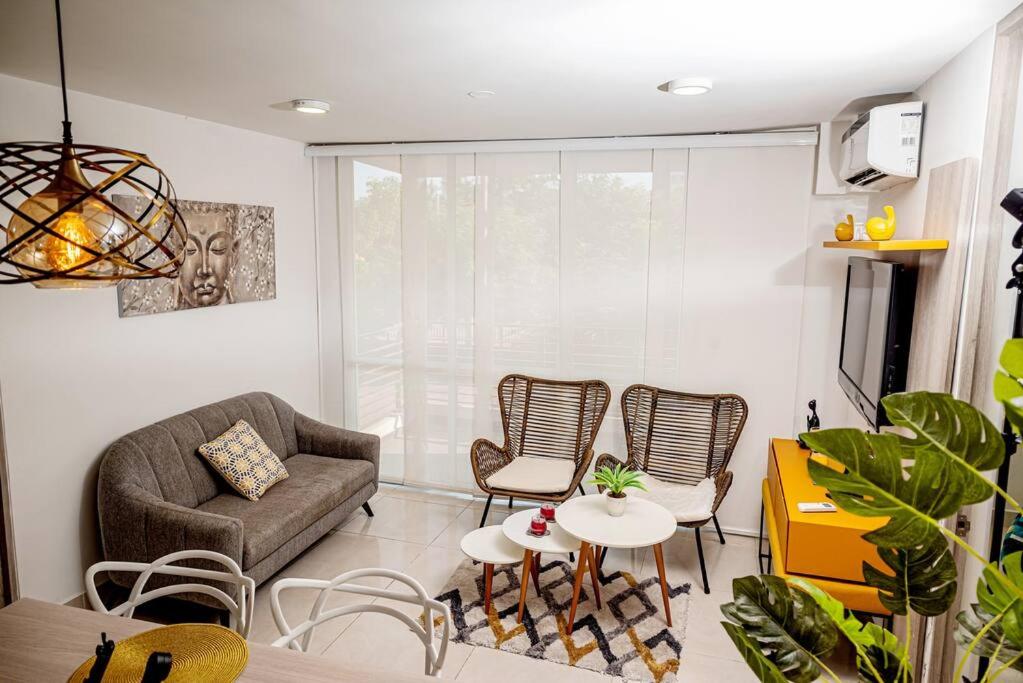 Marquis Enclave, Condo With Pool Access and More