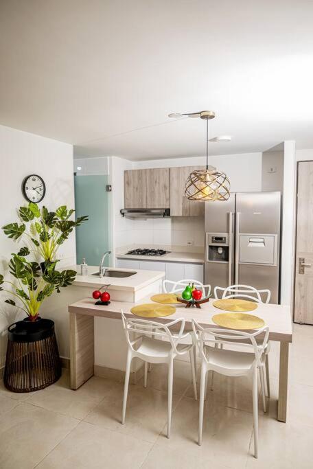 Marquis Enclave, Condo With Pool Access and More